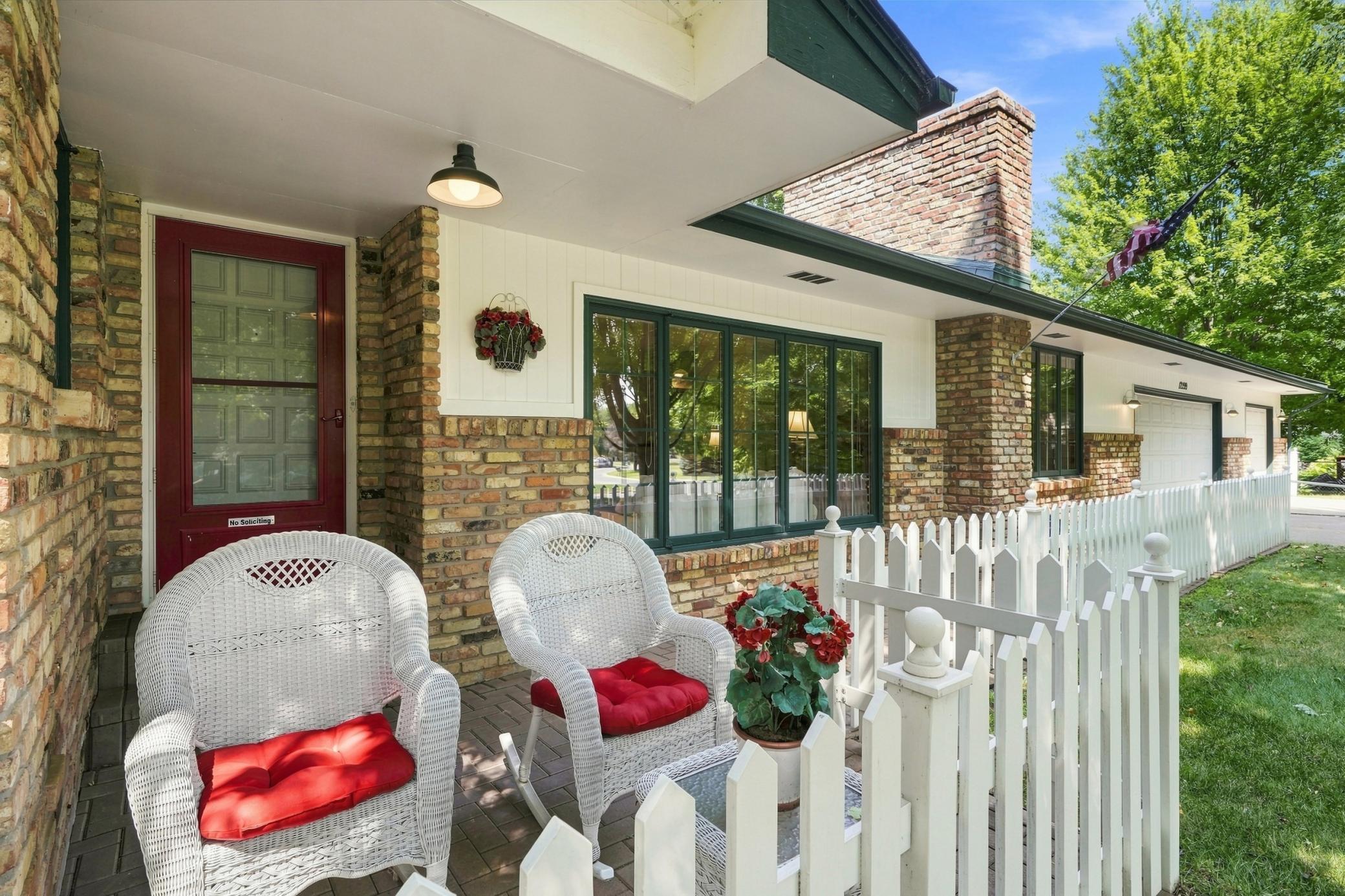 2nd image of 12199 Robin Rd N, Maple Grove, MN 55369 | MLS# 7089604