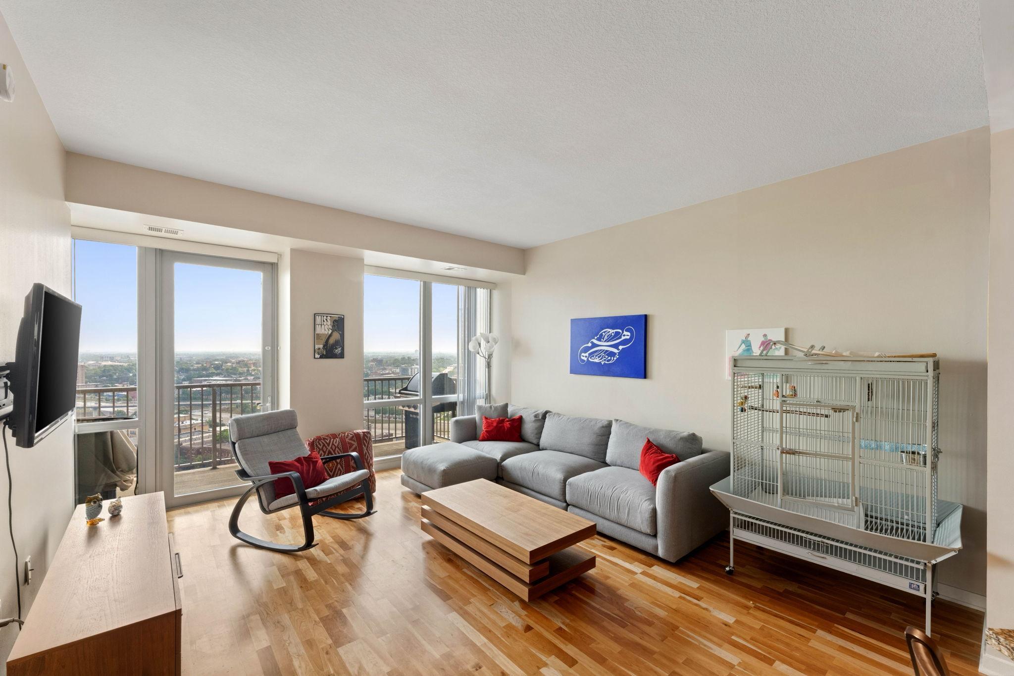 5th image of 929 Portland Ave #2308, Minneapolis, MN 55404 | MLS# 7089637