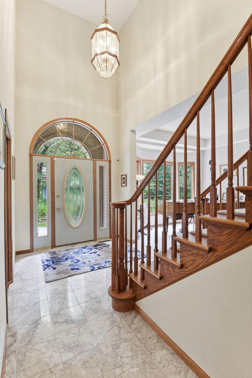 4th image of 1266 Deerwood Dr, Saint Paul, MN 55123 | MLS# 7089699