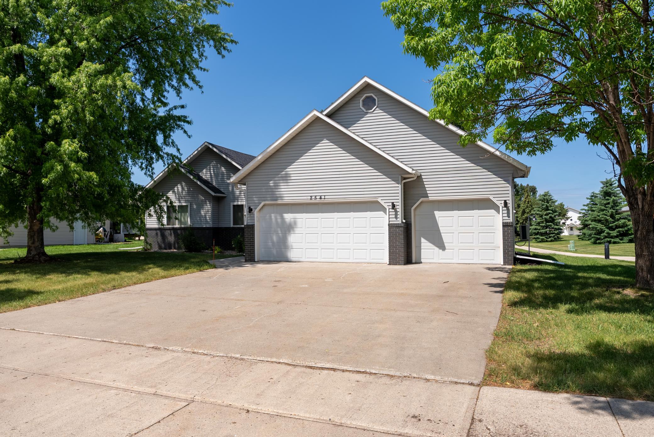 2nd image of 2541 S 26th Ave S, Fargo, ND 58103 | MLS# 7089743