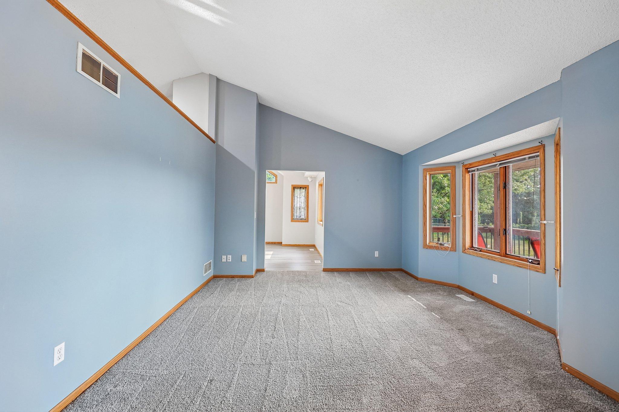 5th image of 597 Viking Dr E, Saint Paul, MN 55117 | MLS# 7089756
