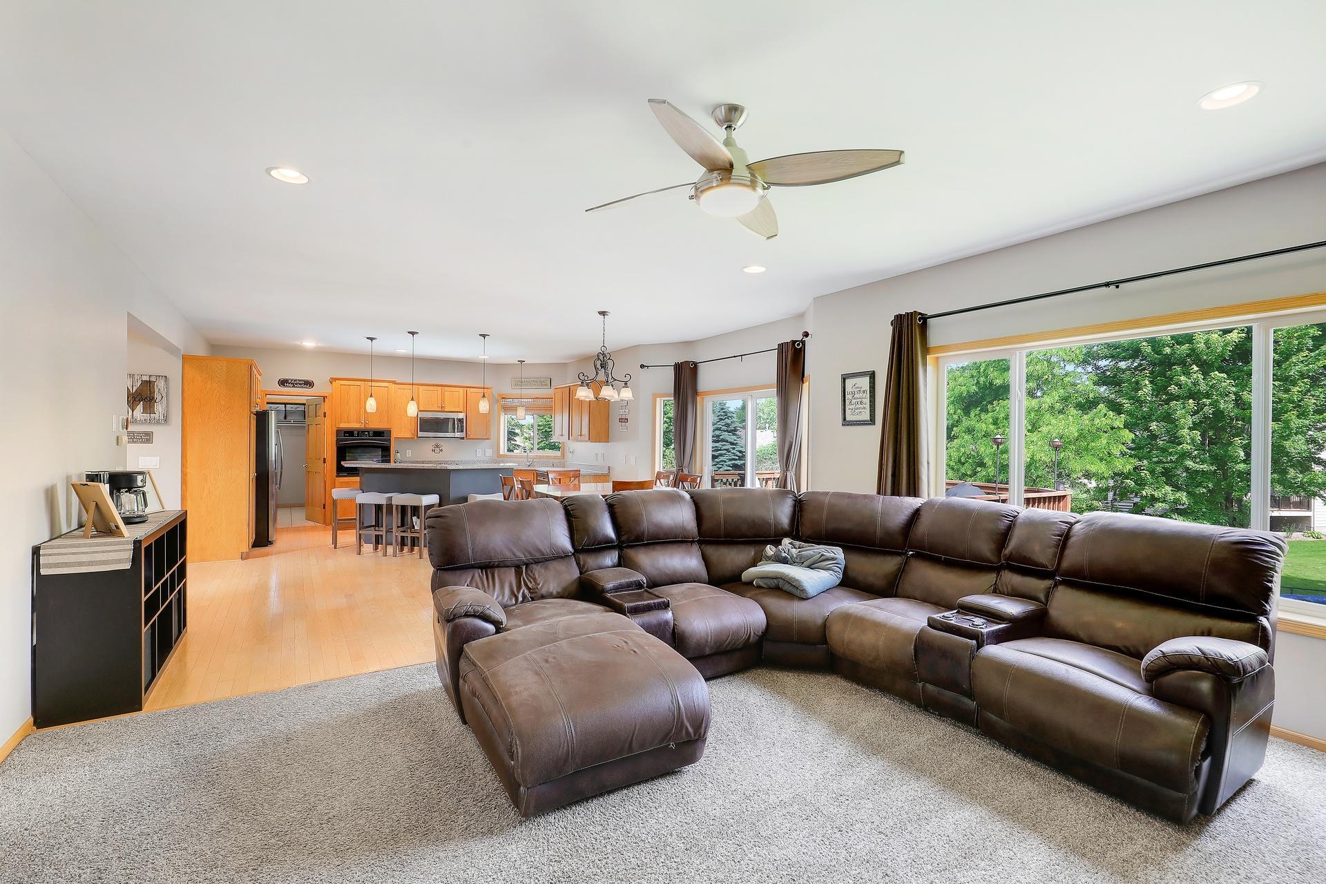 2nd image of 10425 Vera Cruz Dr N, Minneapolis, MN 55443 | MLS# 7089828