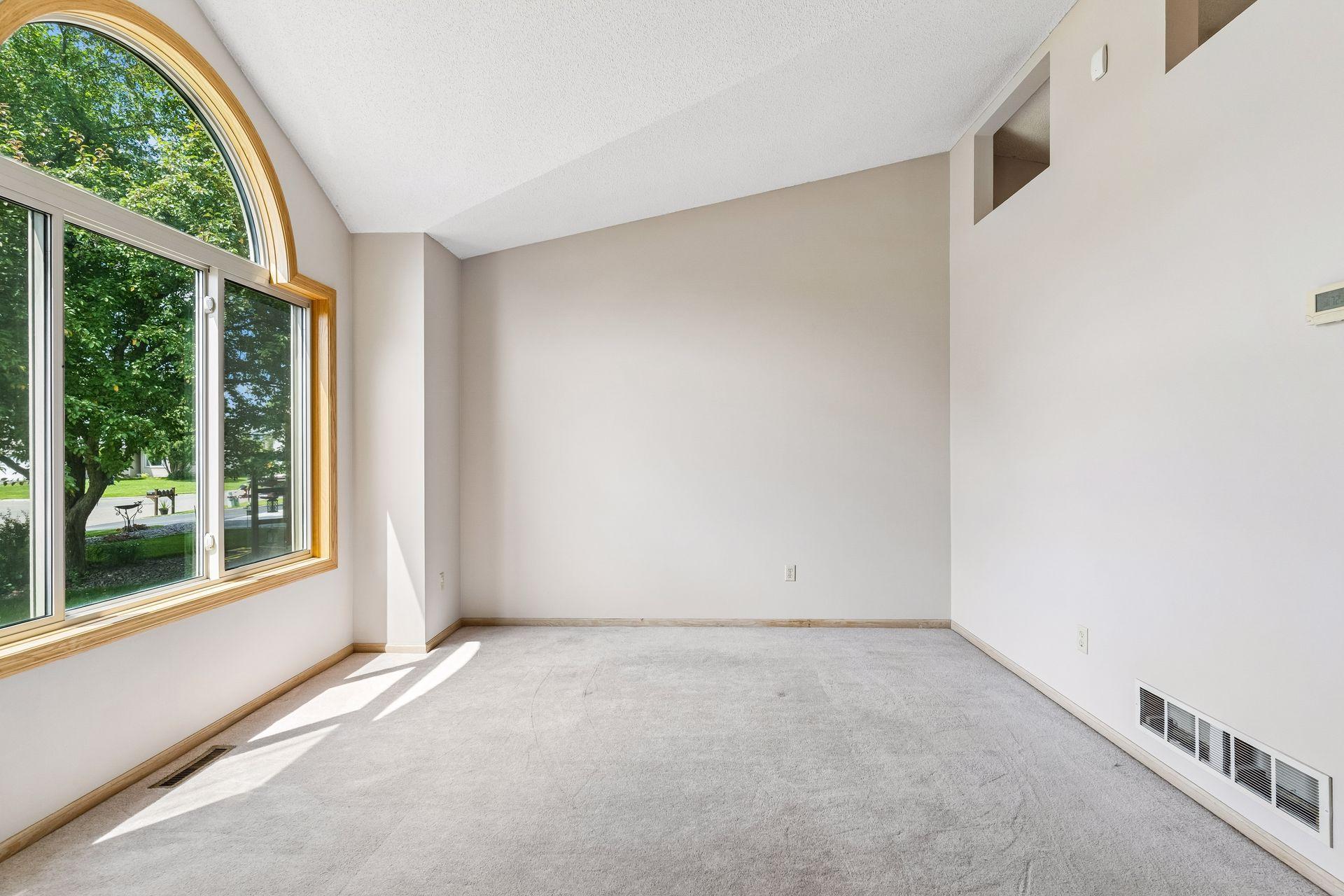 5th image of 5023 Helena Rd N, Saint Paul, MN 55128 | MLS# 7089882