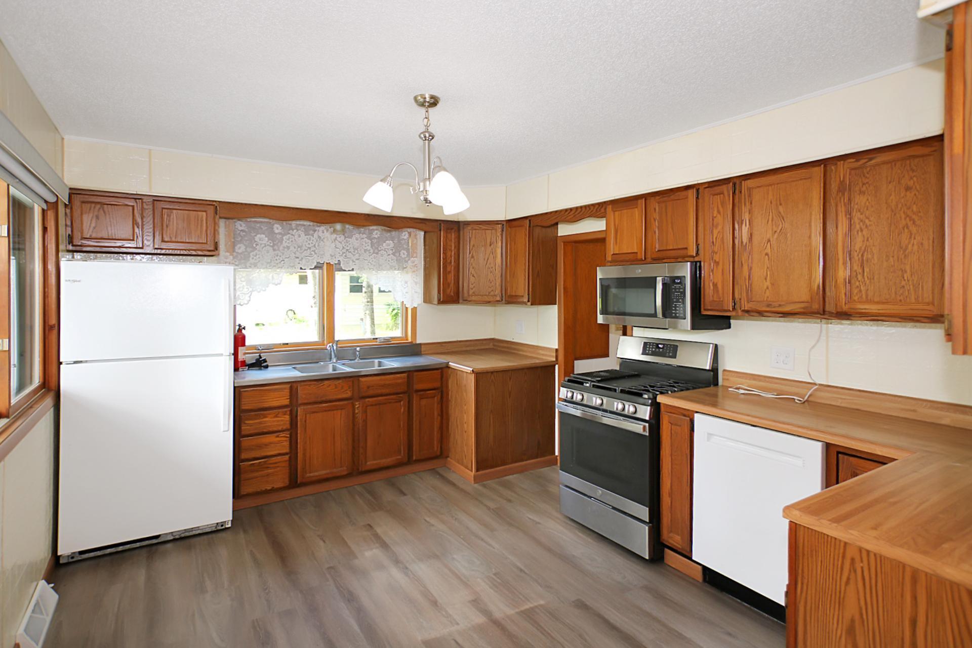 5th image of 709 9Th Ave Ne, Brainerd, MN 56401 | MLS# 7089970