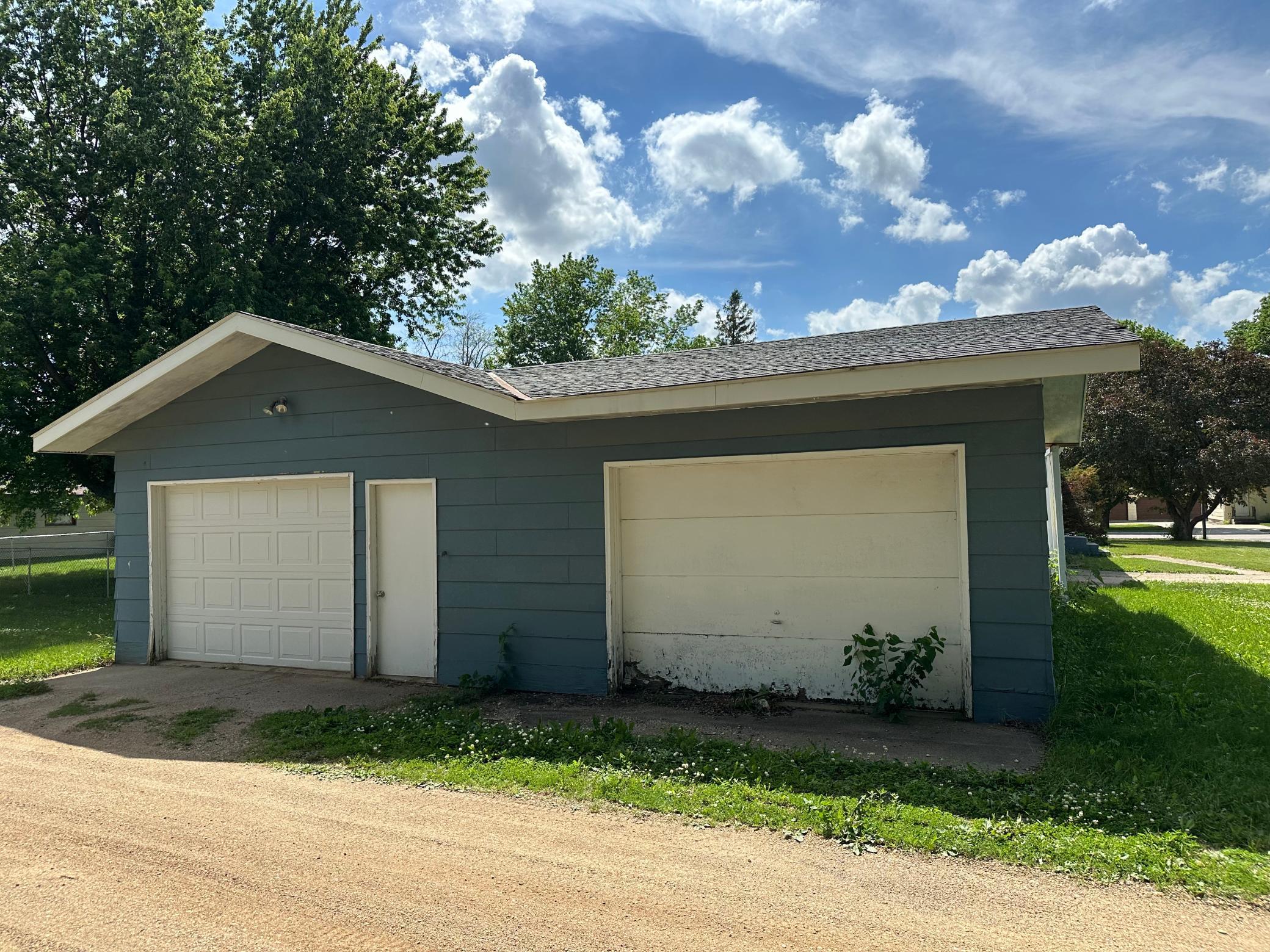 Homes for sale in Marshall, MN | 100 Deschepper St, Marshall, MN 56258 | MLS# 7090321