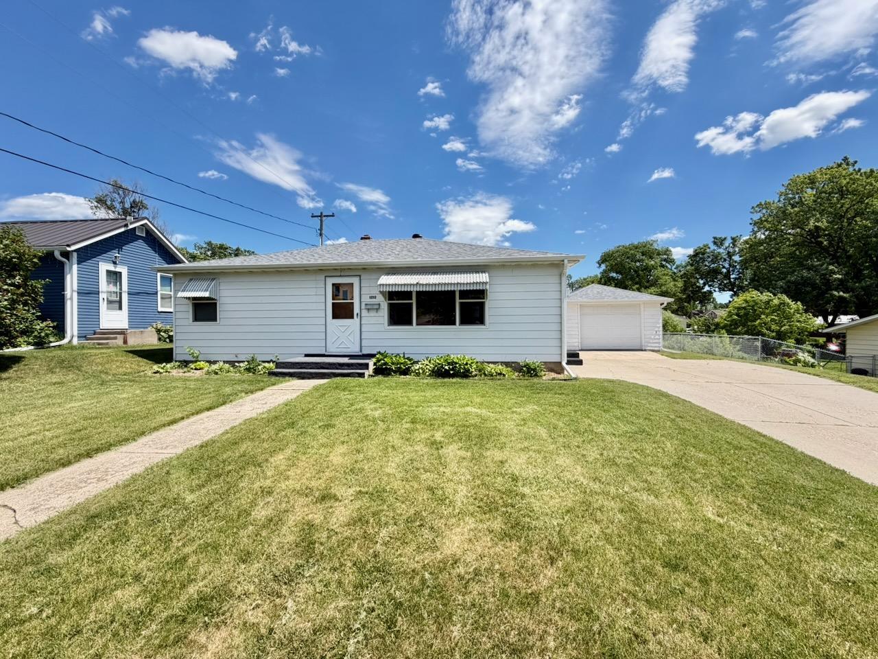 2nd image of 1212 N Marien St, Fergus Falls, MN 56537 | MLS# 7090407