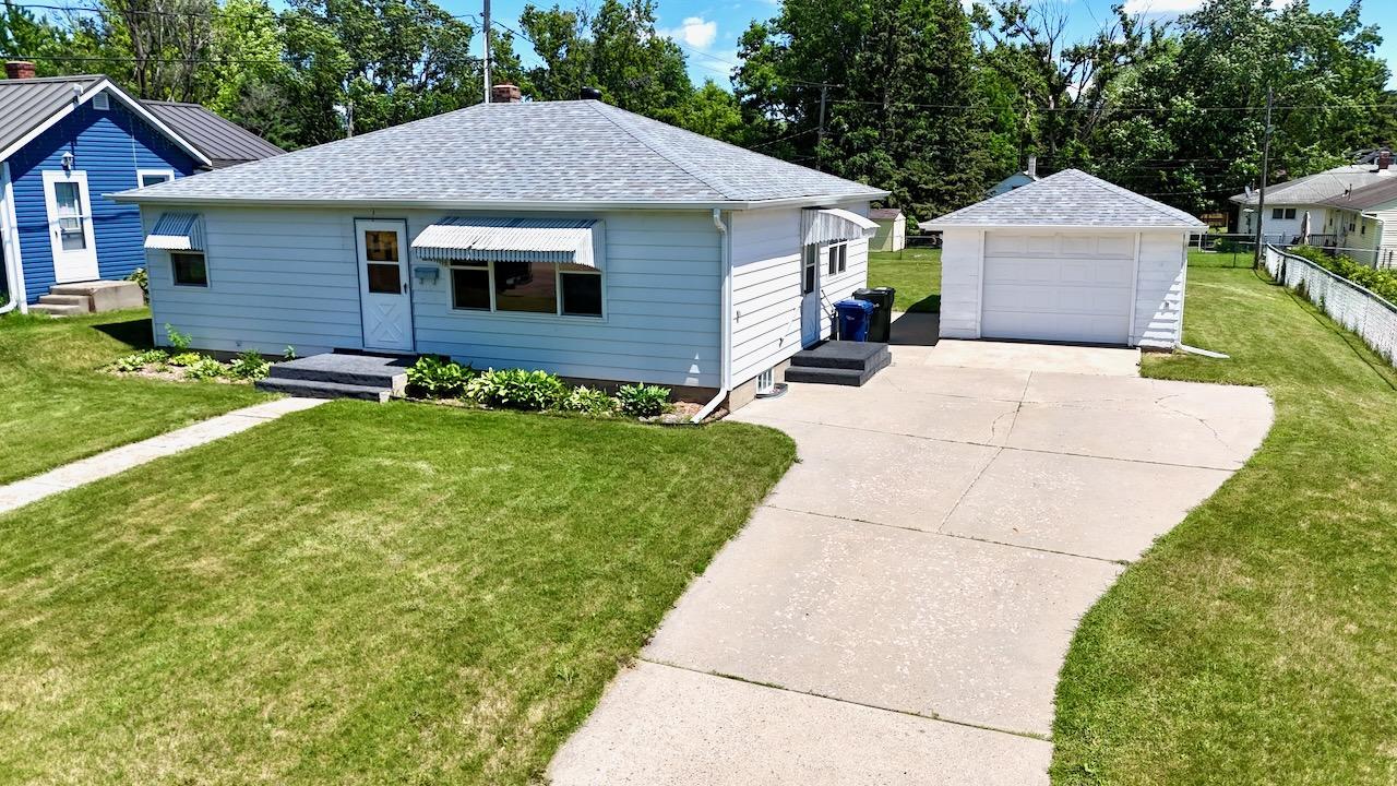 1st image of 1212 N Marien St, Fergus Falls, MN 56537 | MLS# 7090407