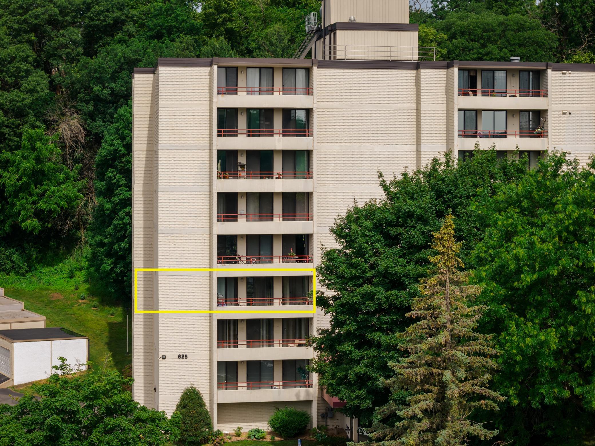 1st image of 625 19th St Nw #300, Rochester, MN 55901 | MLS# 7090466