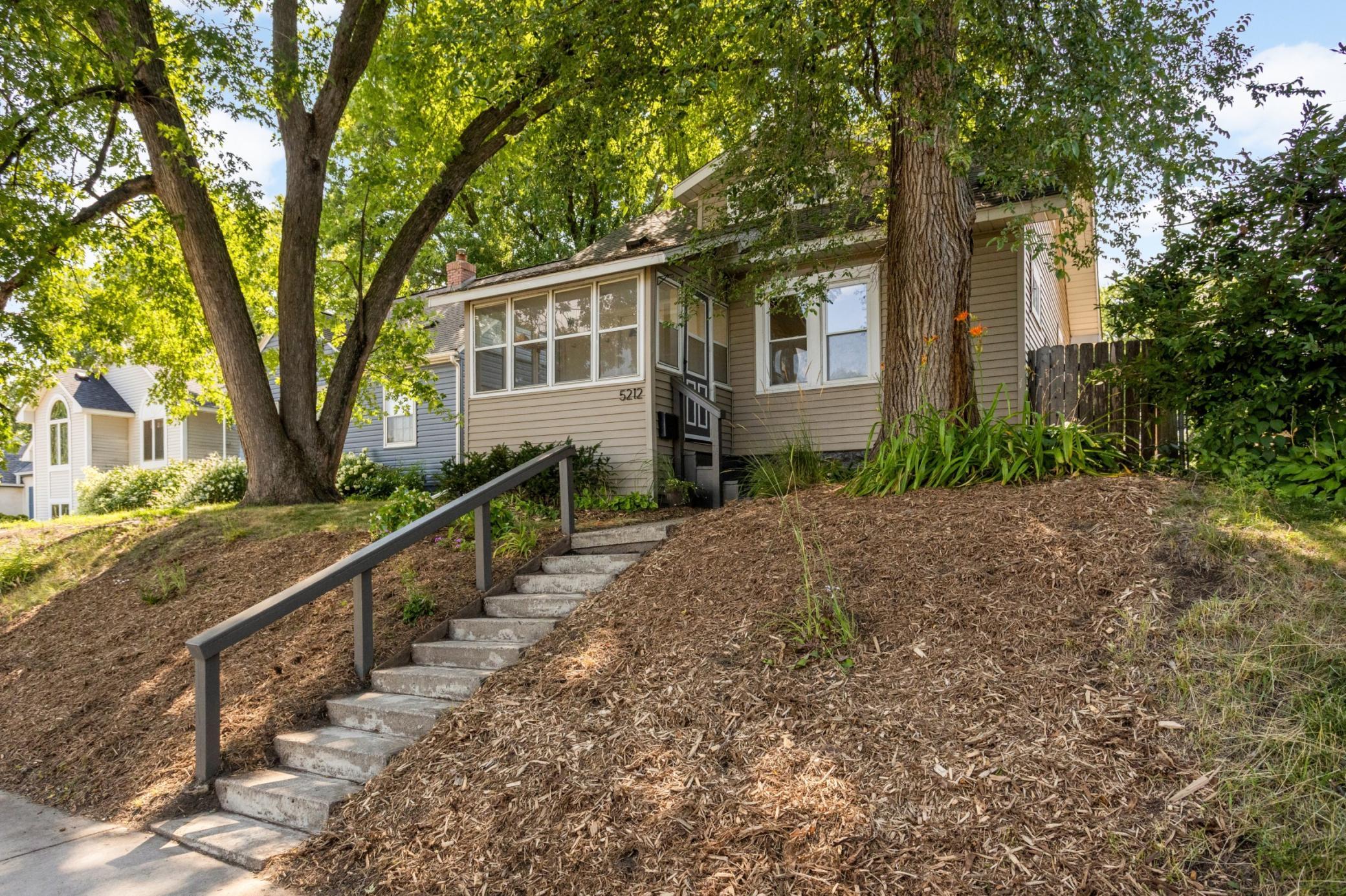 2nd image of 5212 45th Ave S, Minneapolis, MN 55417 | MLS# 7090583