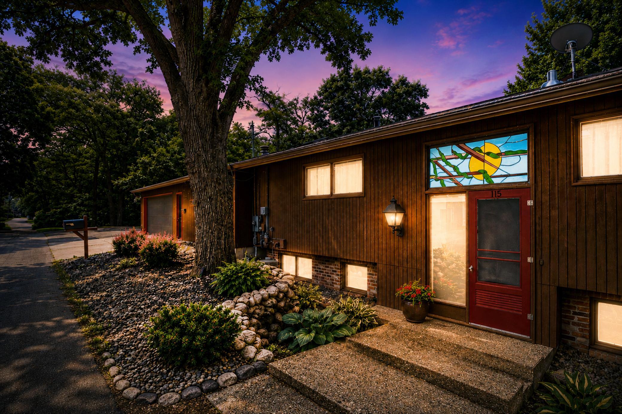 2nd image of 115 South Ln, Albert Lea, MN 56007 | MLS# 7090884