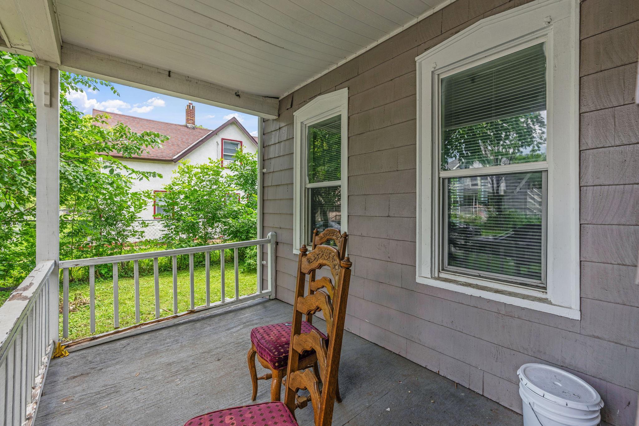 2nd image of 454 Sherburne Ave, Saint Paul, MN 55103 | MLS# 7091018