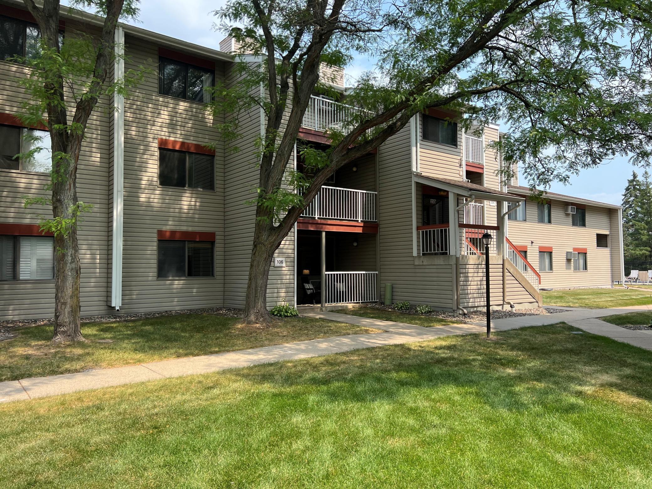 2nd image of 350 Shelard Pkwy, Saint Louis Park, MN 55426