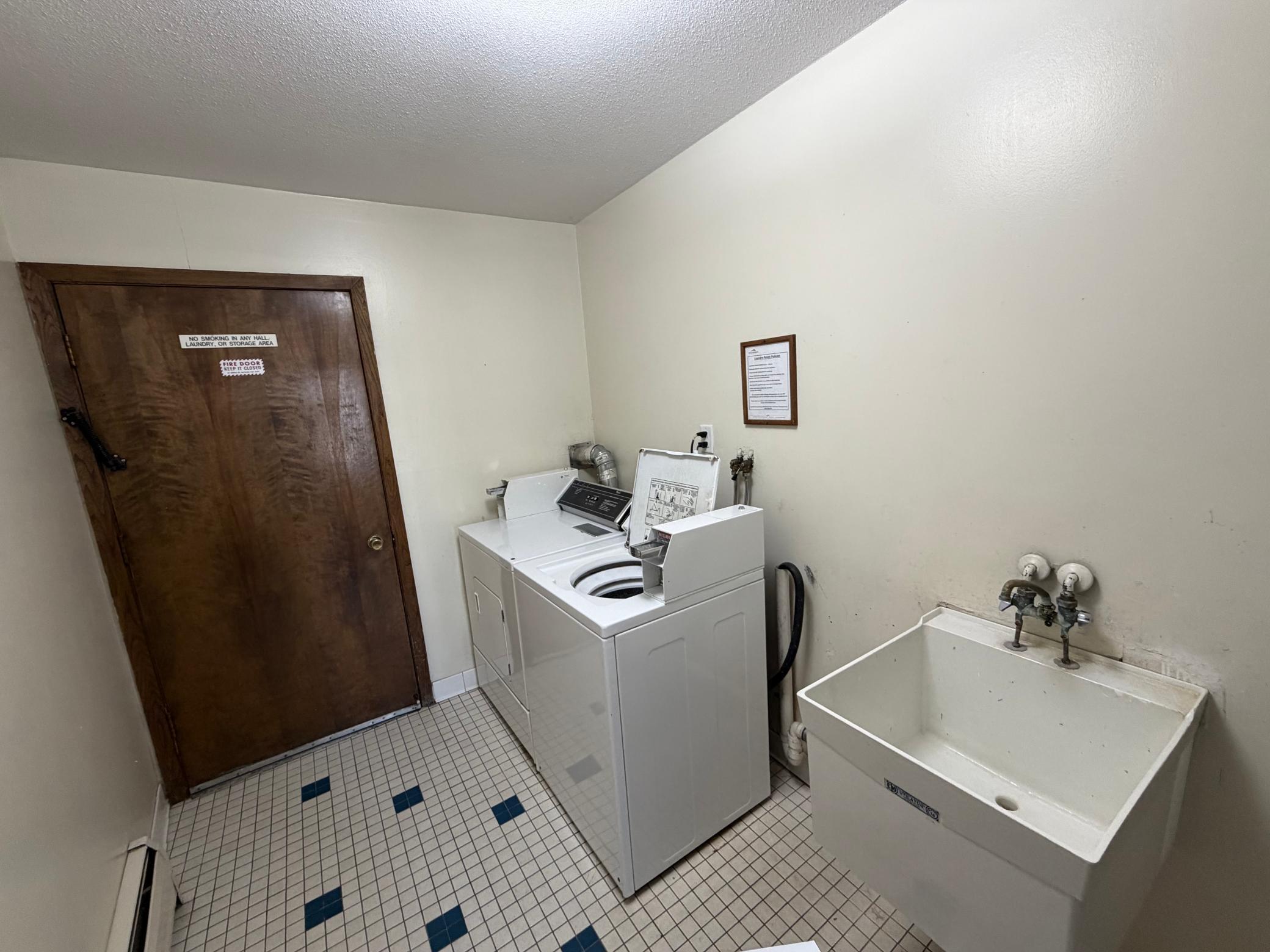 Homes for sale in Hopkins, MN | 920 6th St S #5, Hopkins, MN 55343 | MLS# 7091094