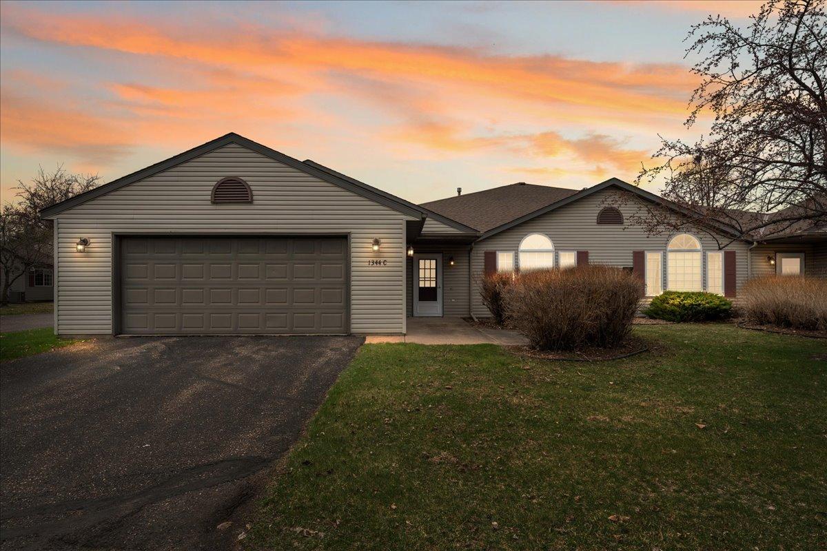 2nd image of 1344 Carriage Dr #1344C, Hudson, WI 54016 | MLS# 7091249