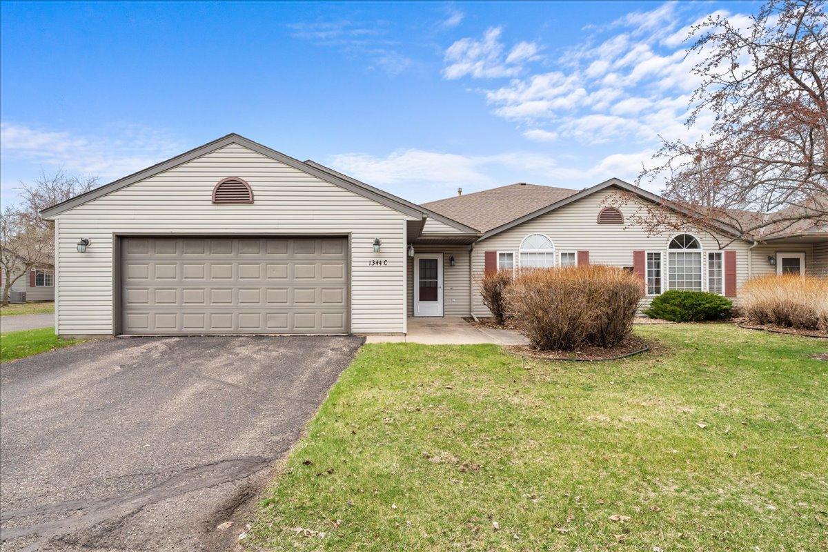 3rd image of 1344 Carriage Dr #1344C, Hudson, WI 54016 | MLS# 7091249