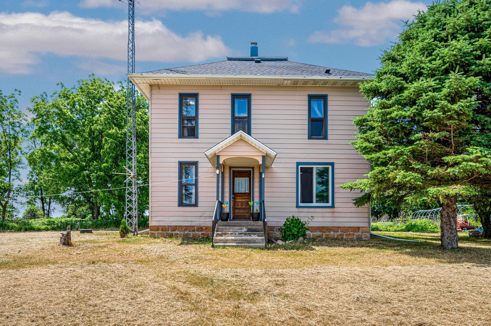 1st image of 14089 430th Ave, Blue Earth, MN 56013 | MLS# 7091272