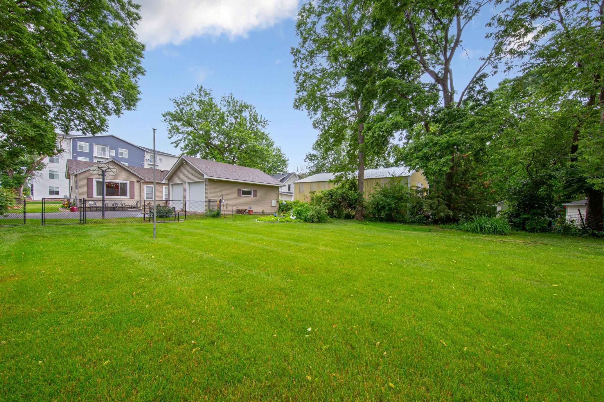 33rd image of 806 5th St Nw, Faribault, MN 55021 | MLS# 7091476