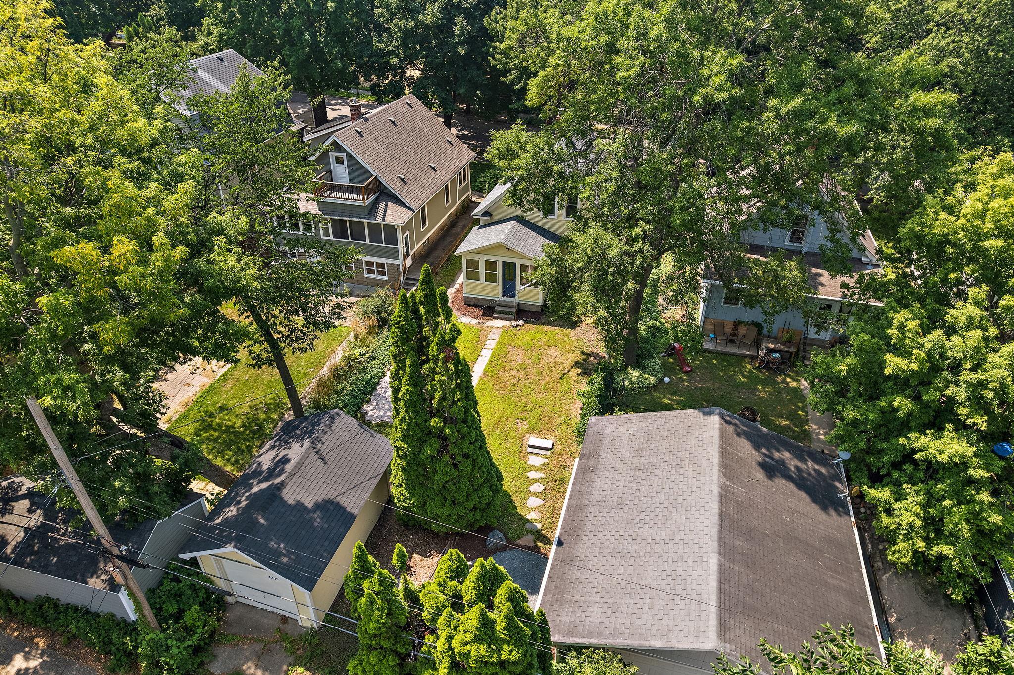 3rd image of 4327 Pillsbury Ave S, Minneapolis, MN 55409 | MLS# 7091626