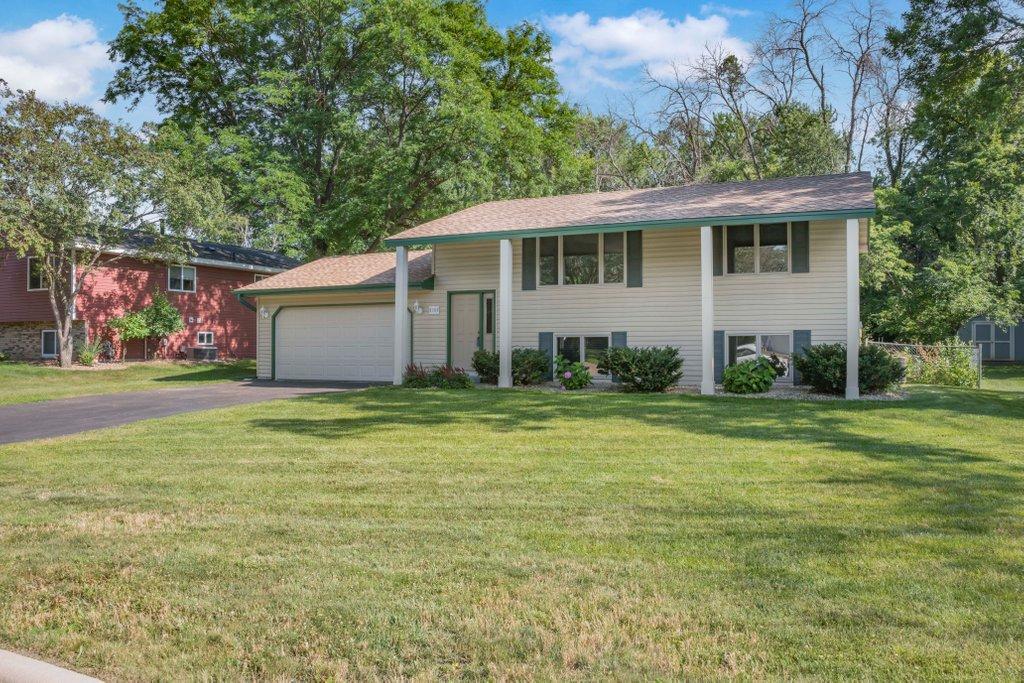 33rd image of 9109 Erickson Ct N, Brooklyn Park, MN 55428 | MLS# 7091802