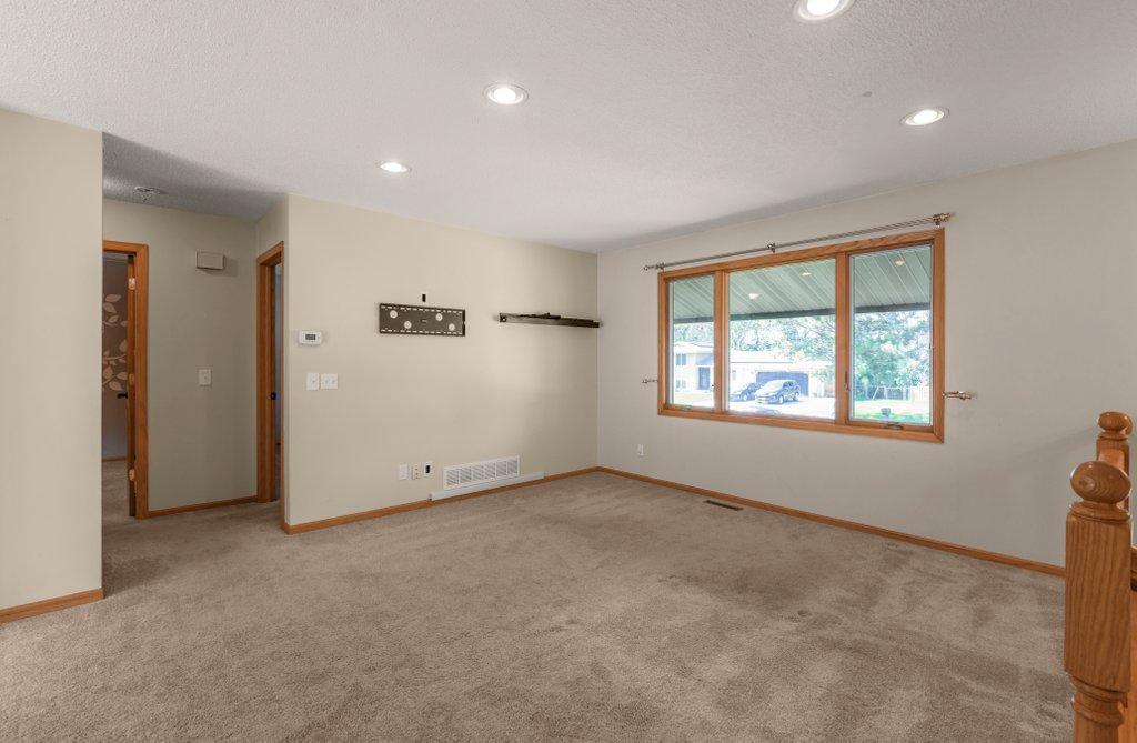 3rd image of 9109 Erickson Ct N, Brooklyn Park, MN 55428 | MLS# 7091802