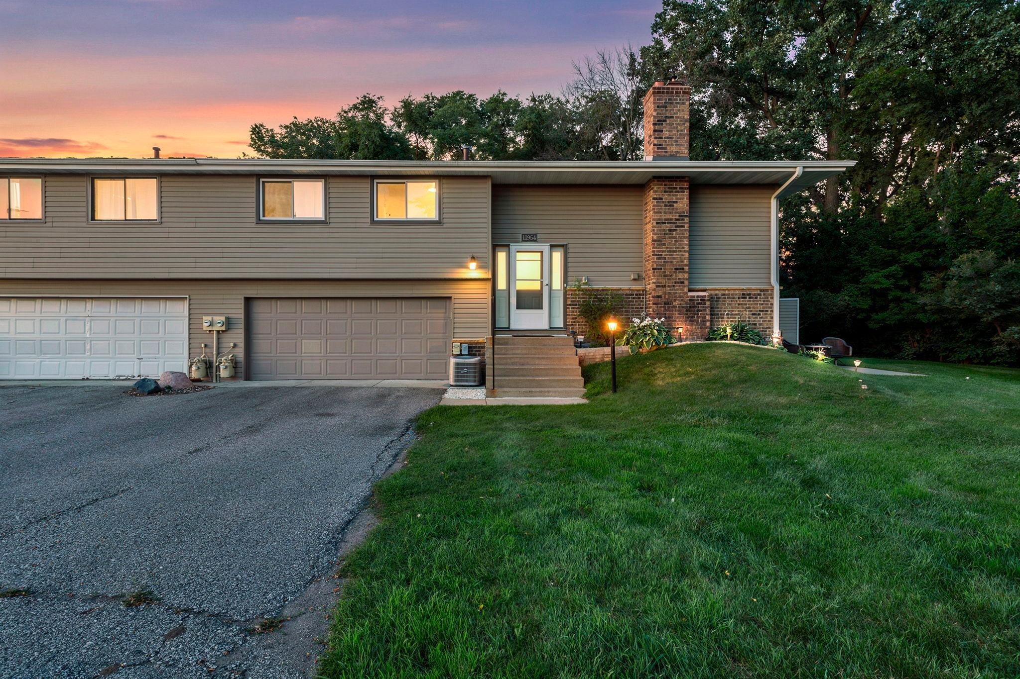 1st image of 11954 70th Pl N, Maple Grove, MN 55369 | MLS# 7091862