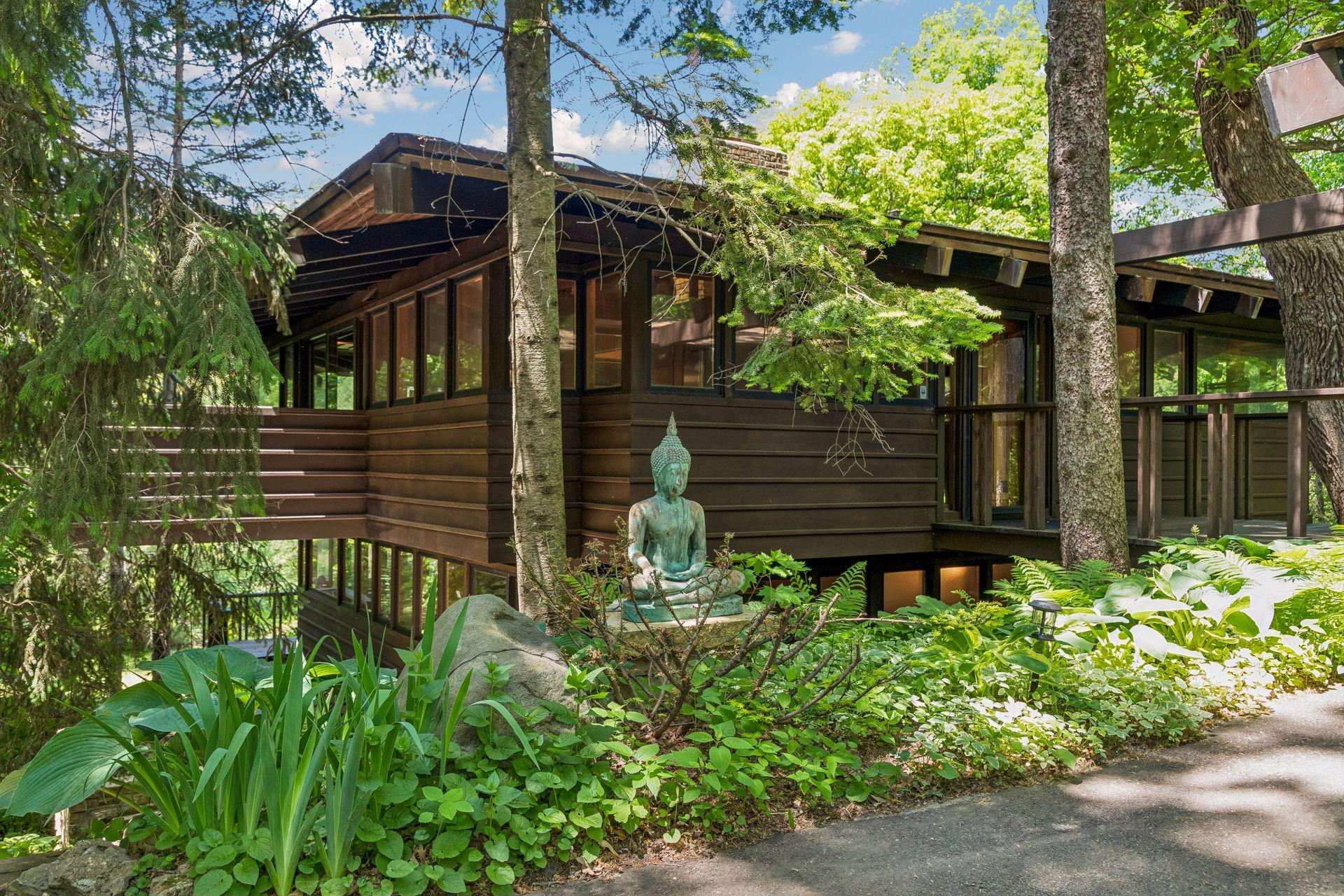 1st image of 3530 Ridgewood Rd, Saint Paul, MN 55112 | MLS# 7092068