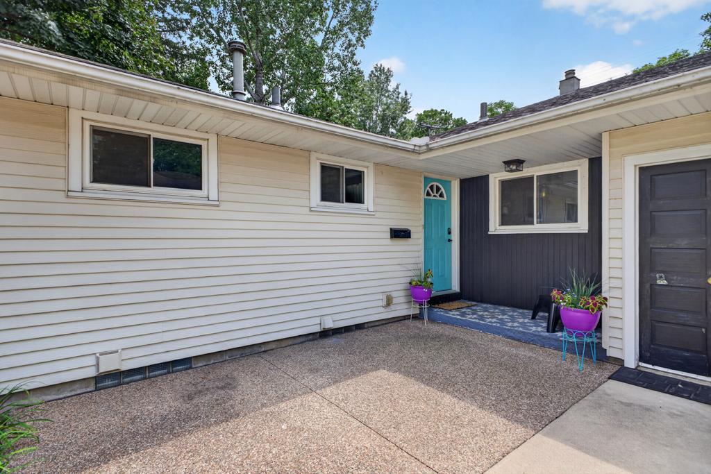3rd image of 850 11 1/2 St Sw, Rochester, MN 55902 | MLS# 7092116