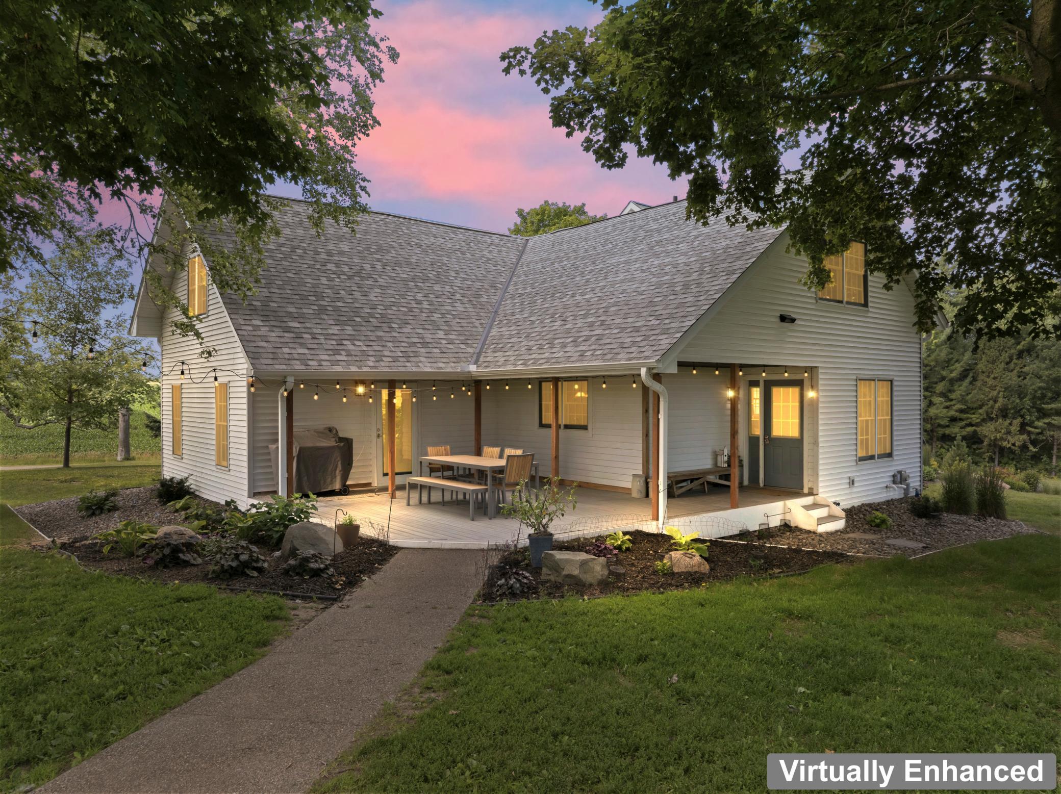 Homes for sale in Cannon Falls, MN | 11055 317Th St, Cannon Falls, MN 55009 | MLS# 7092147