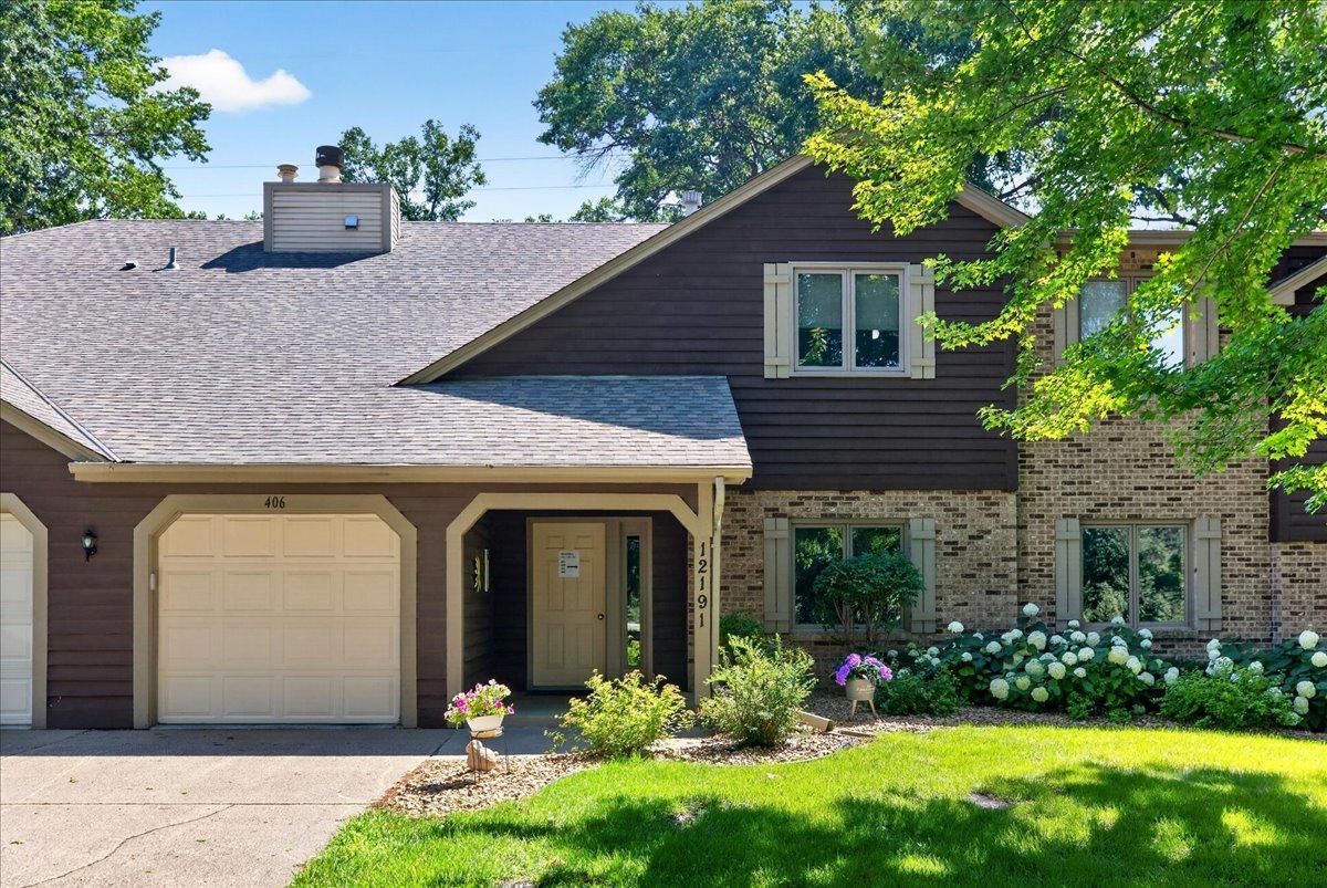 2nd image of 12191 Grouse St Nw #402, Minneapolis, MN 55448 | MLS# 7092581