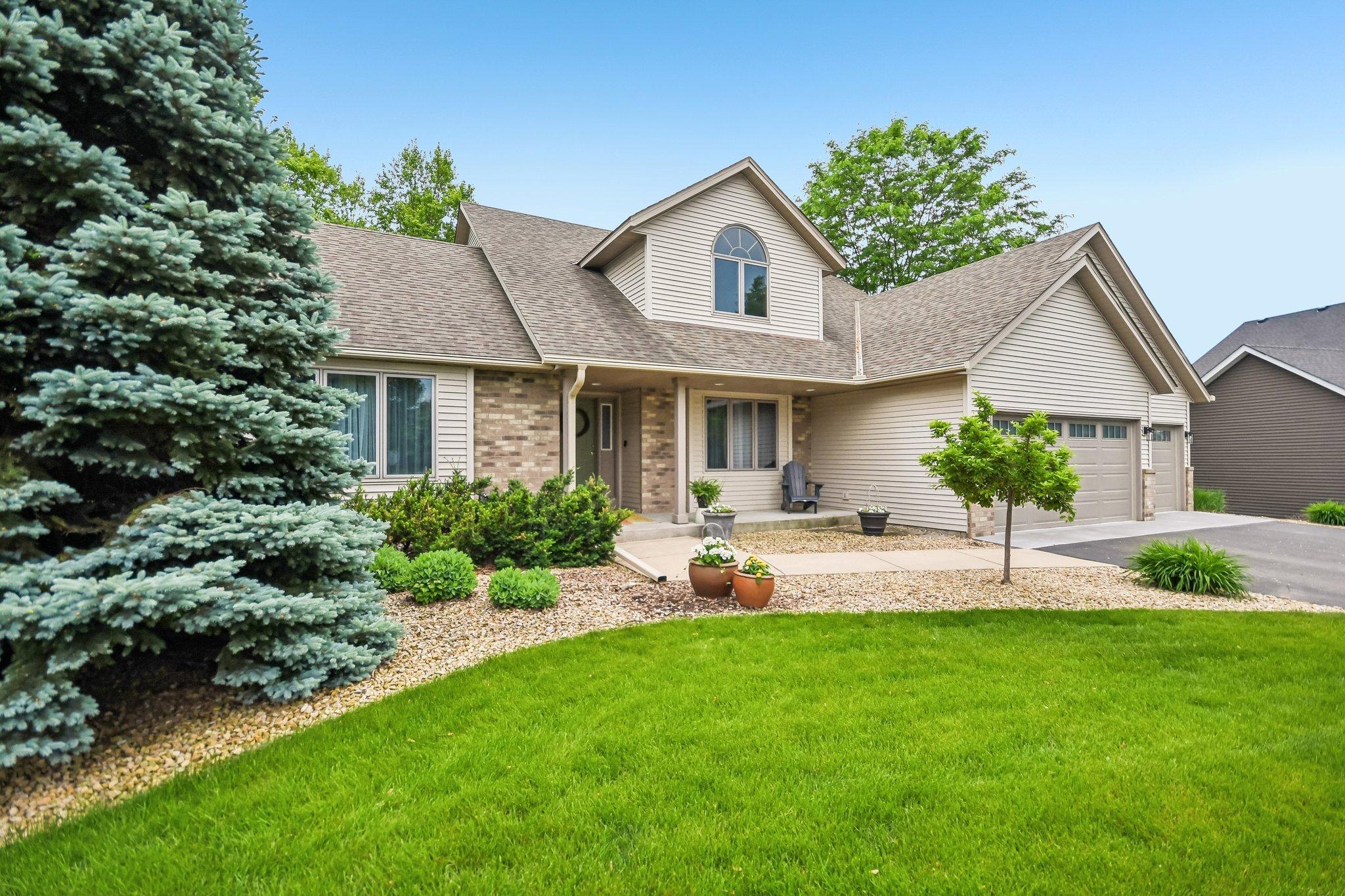 1st image of 1066 Cripple Creek Pass, Hugo, MN 55038 | MLS# 7092649