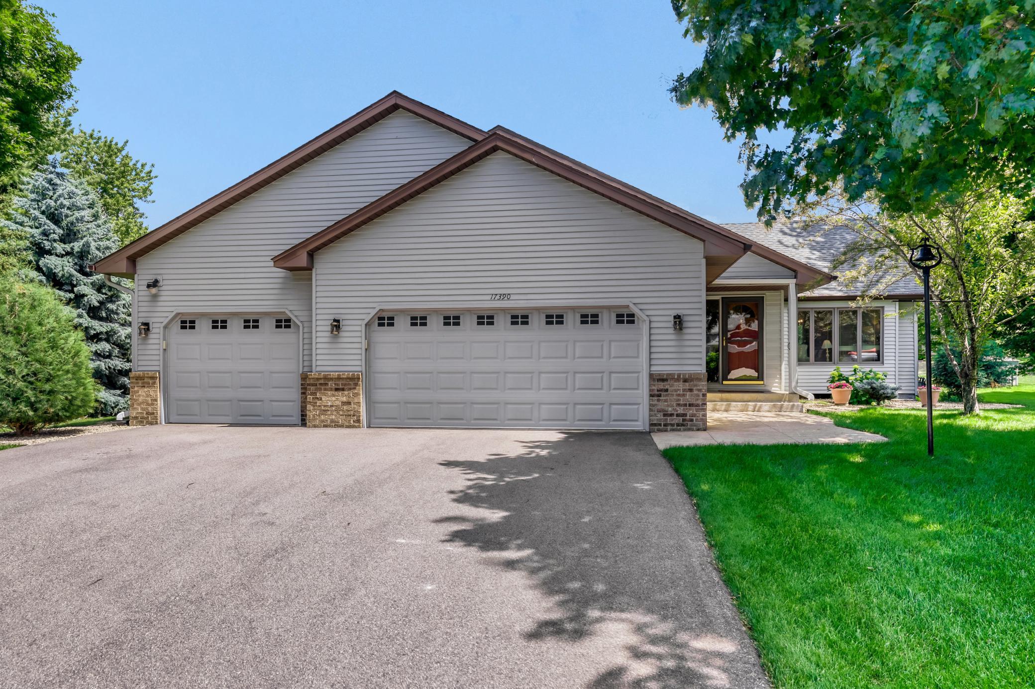 3rd image of 17390 Greenview Cir, Lakeville, MN 55044 | MLS# 7092676