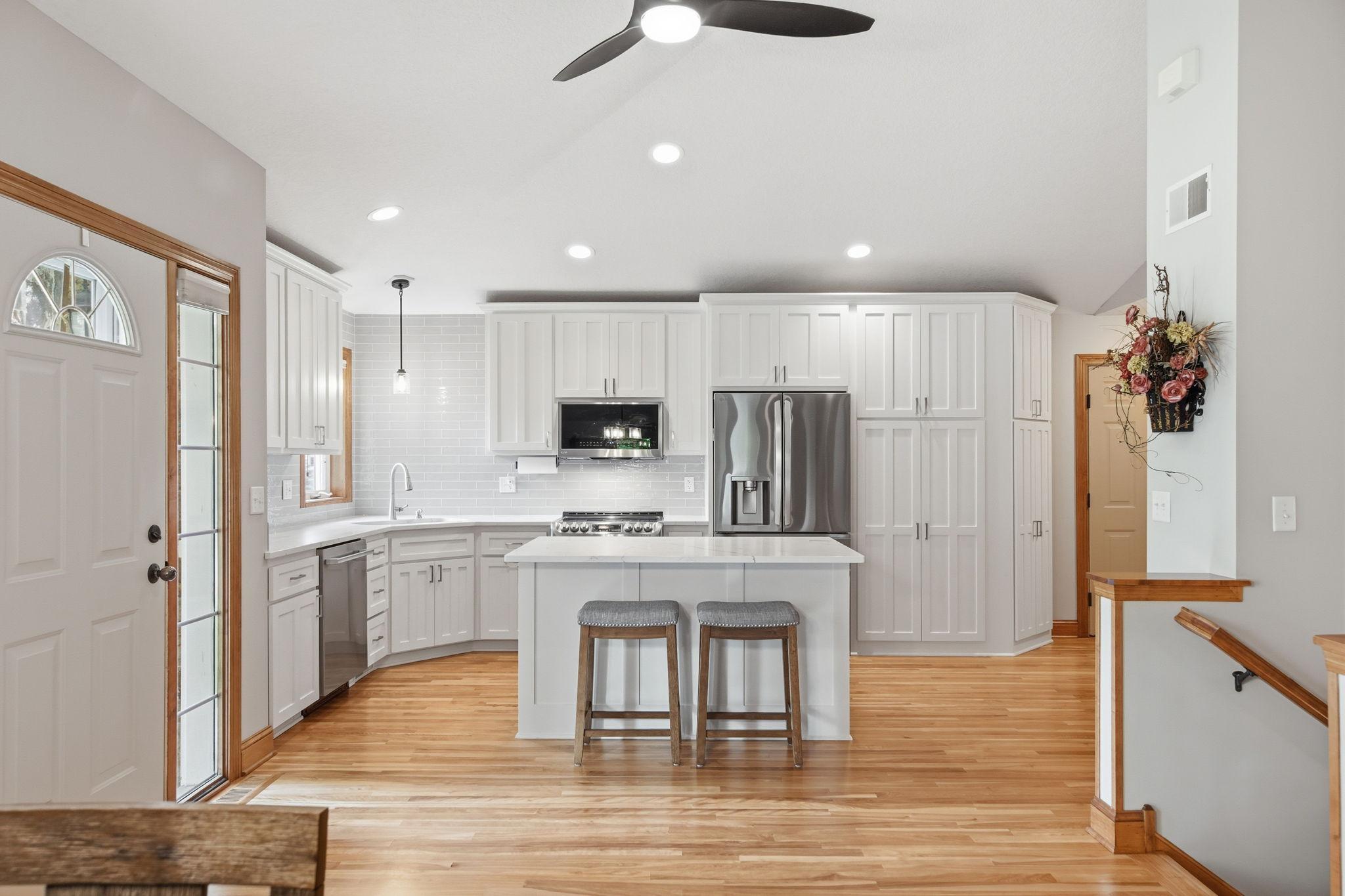 2nd image of 18892 88th Ave N, Maple Grove, MN 55311 | MLS# 7092807
