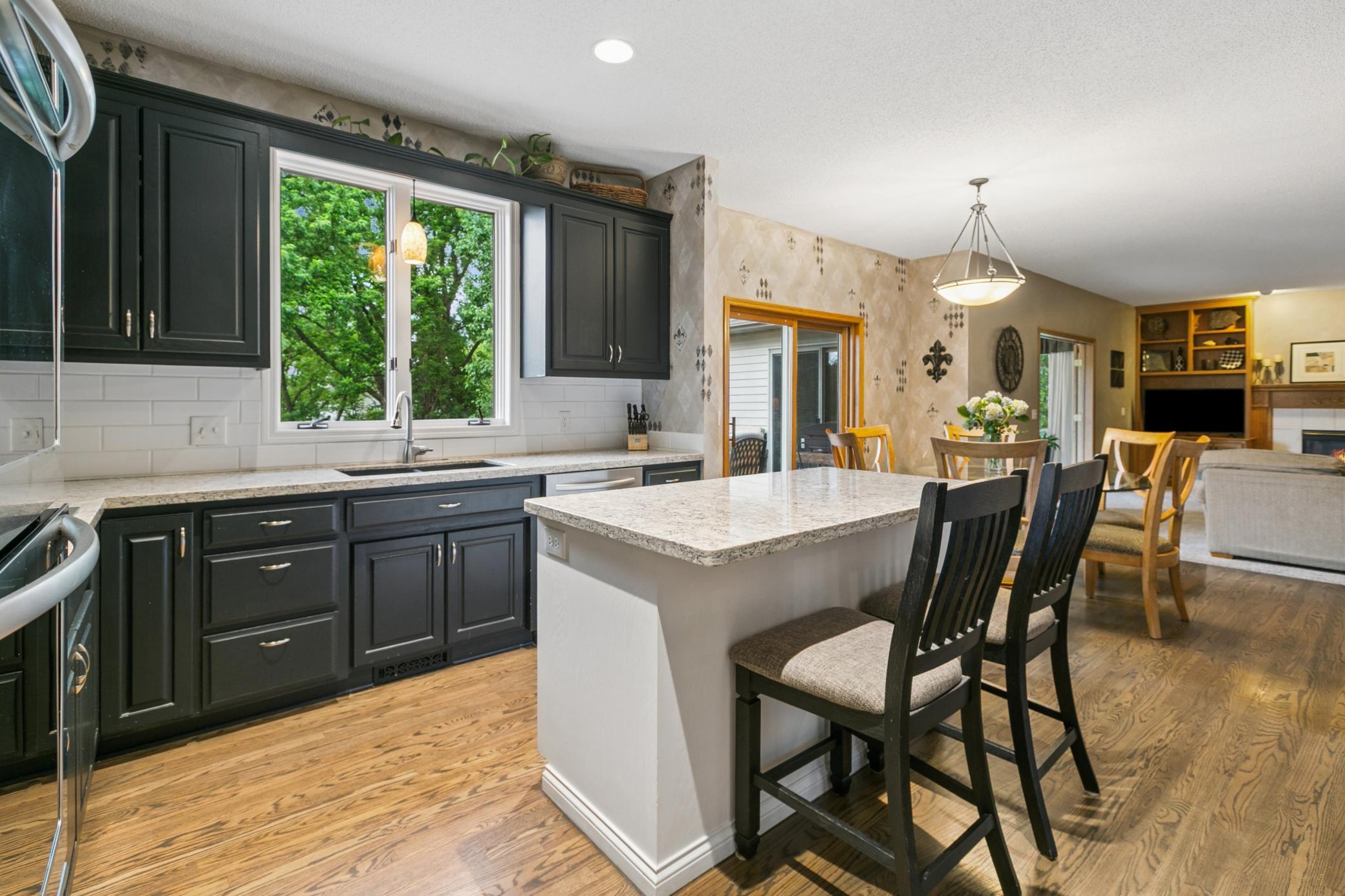 3rd image of 3588 Commonwealth Bay, Saint Paul, MN 55125 | MLS# 7092854