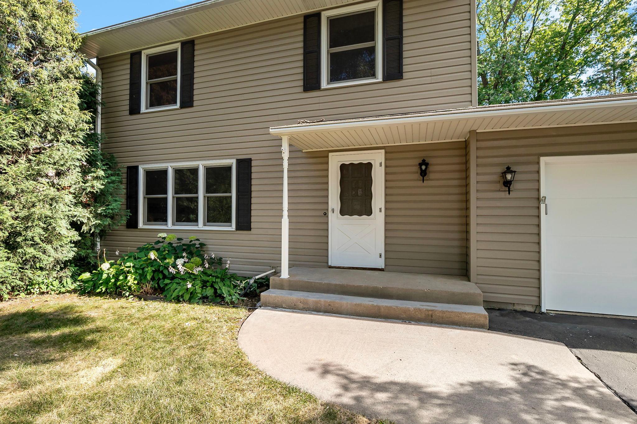 image of 2679 16th Ter Nw, Saint Paul, MN 55112 | MLS# 7093026