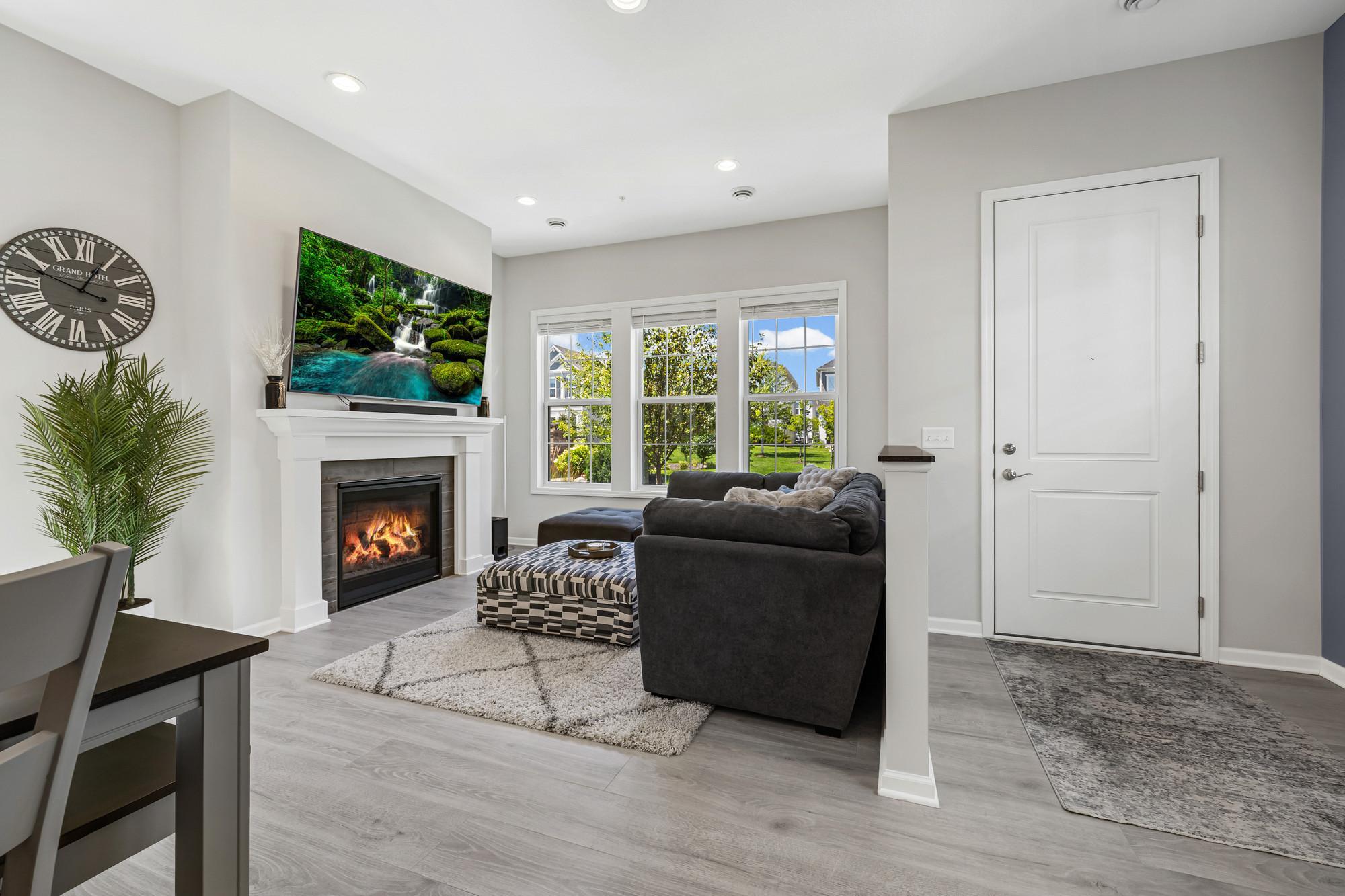 3rd image of 8133 Arrowwood Ln N, Maple Grove, MN 55369 | MLS# 7093108