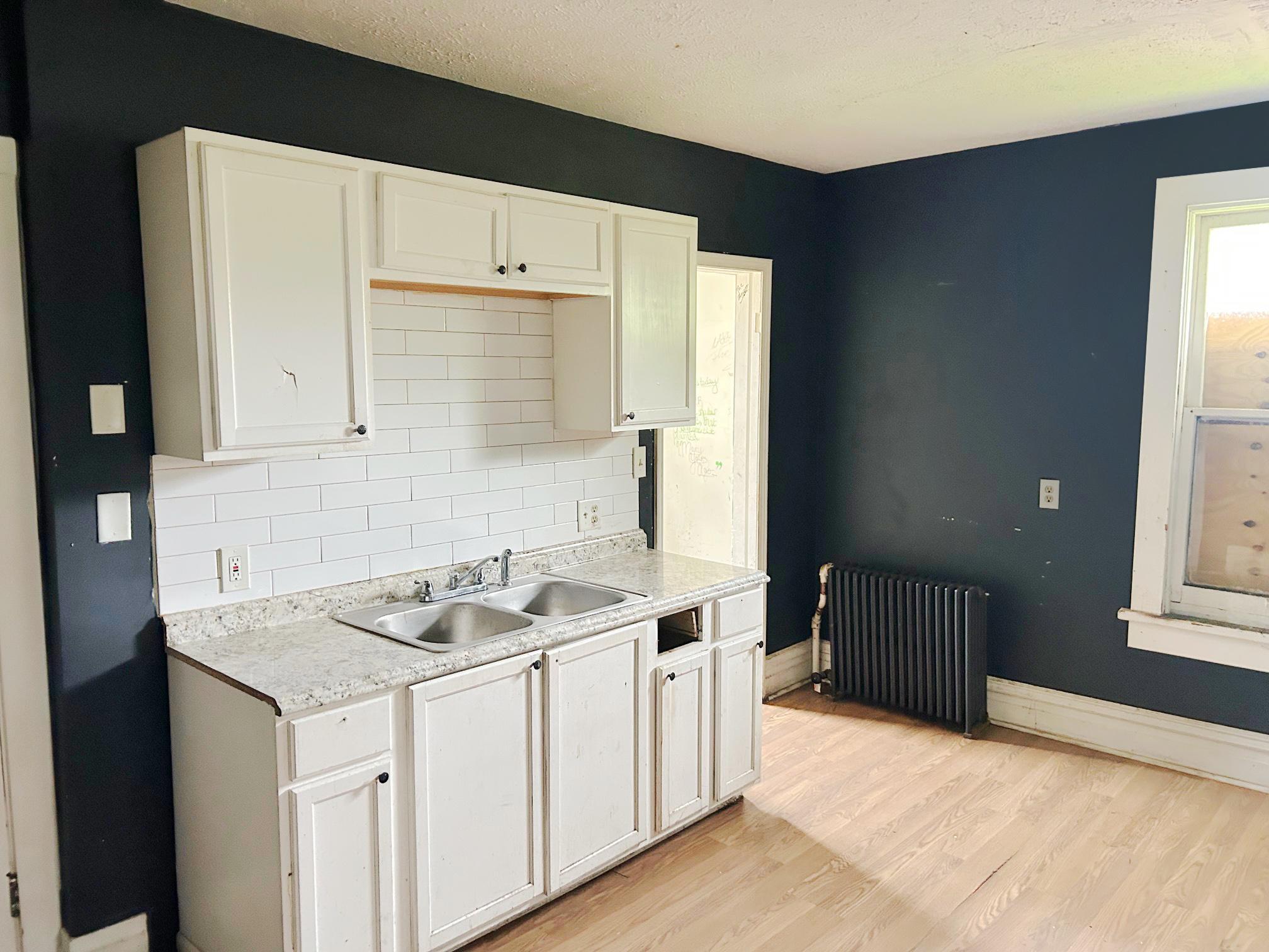 2nd image of 719 Sherburne Ave, Saint Paul, MN 55104