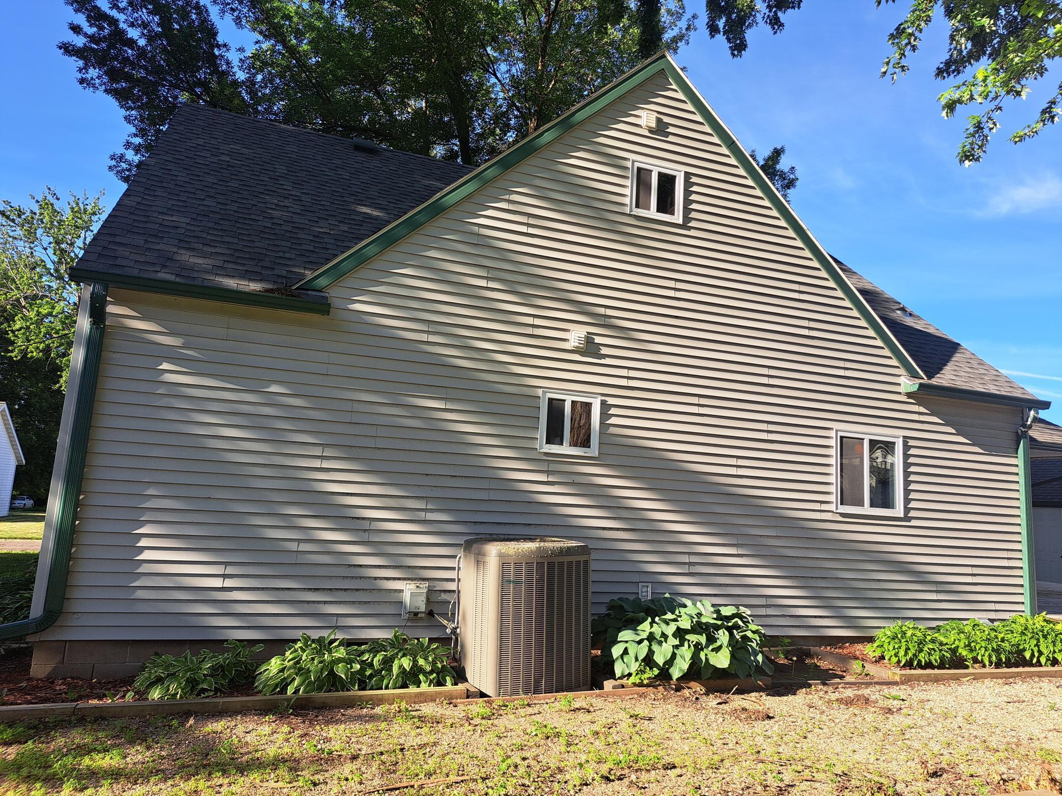2nd image of 705 Glenview Dr, Albert Lea, MN 56007 | MLS# 7093408