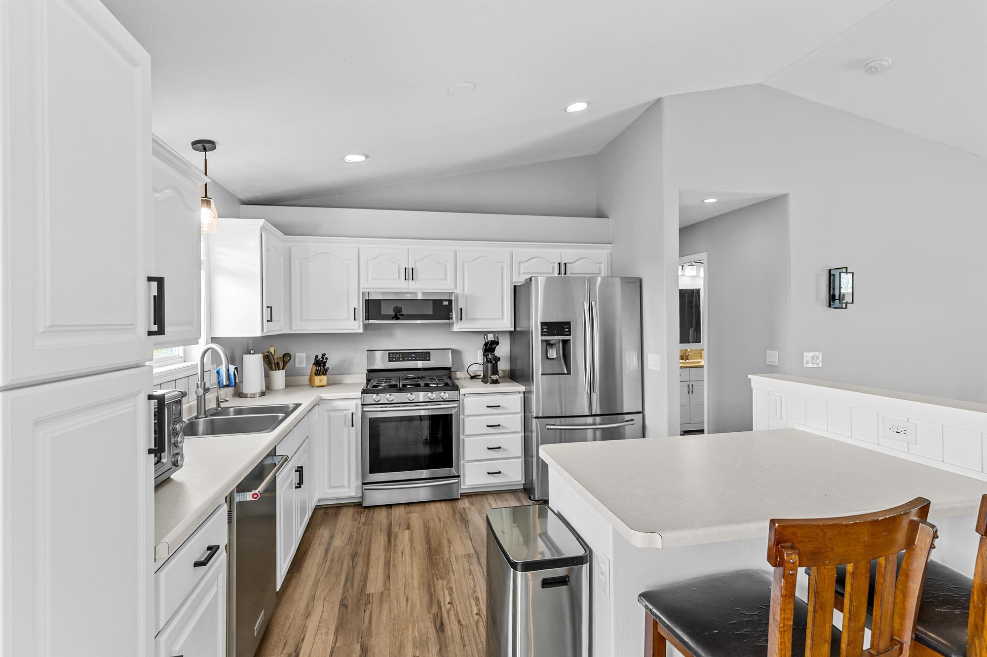 2nd image of 10590 257th Ave Nw, Zimmerman, MN 55398 | MLS# 7093597