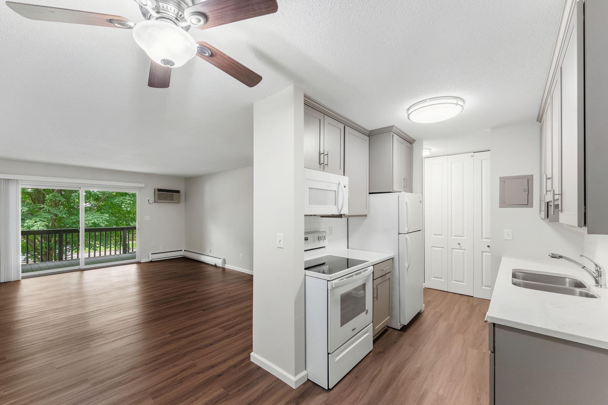 3rd image of 2800 Hamline Ave N #216, Saint Paul, MN 55113 | MLS# 7093814