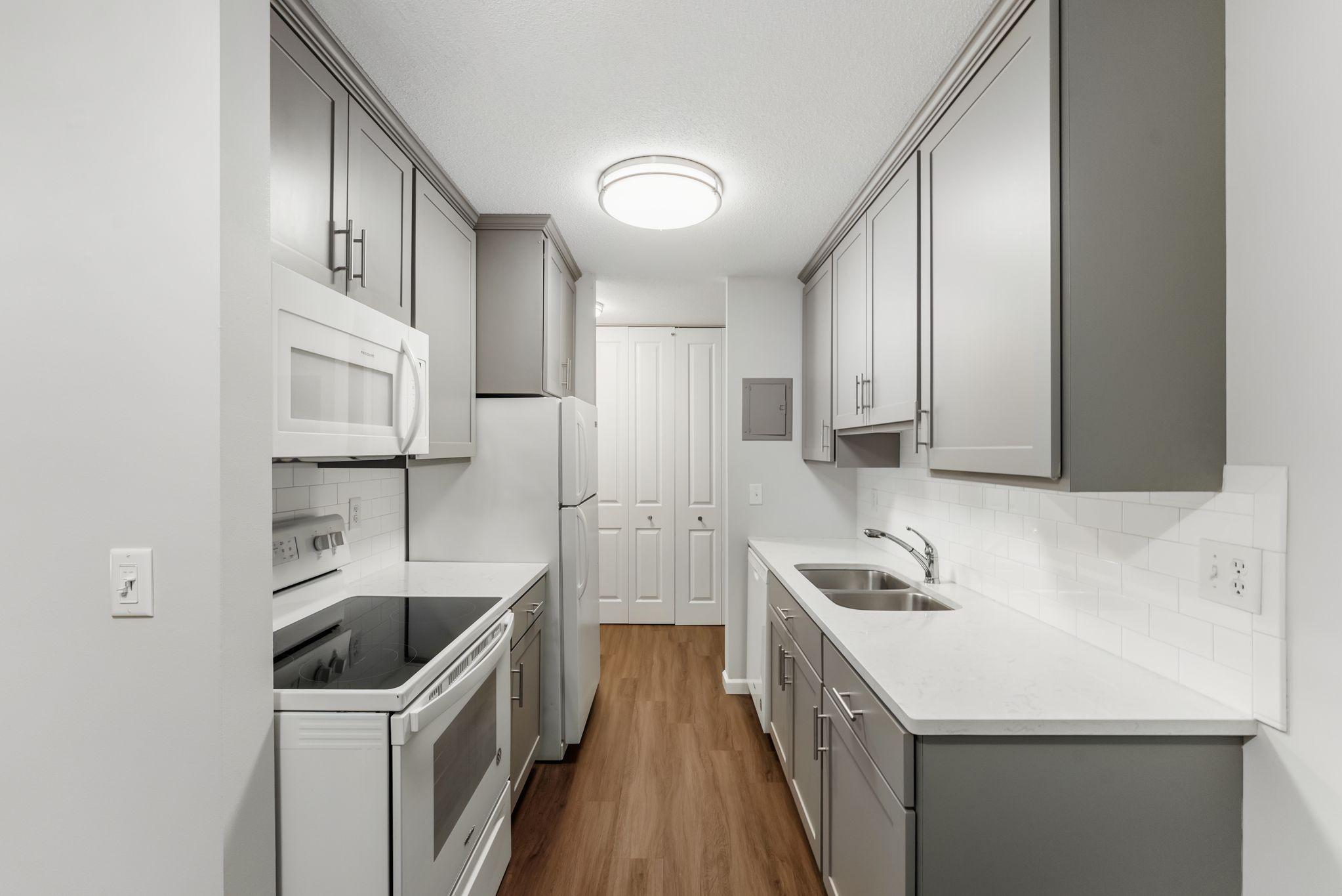 2nd image of 2800 Hamline Ave N #216, Saint Paul, MN 55113 | MLS# 7093814