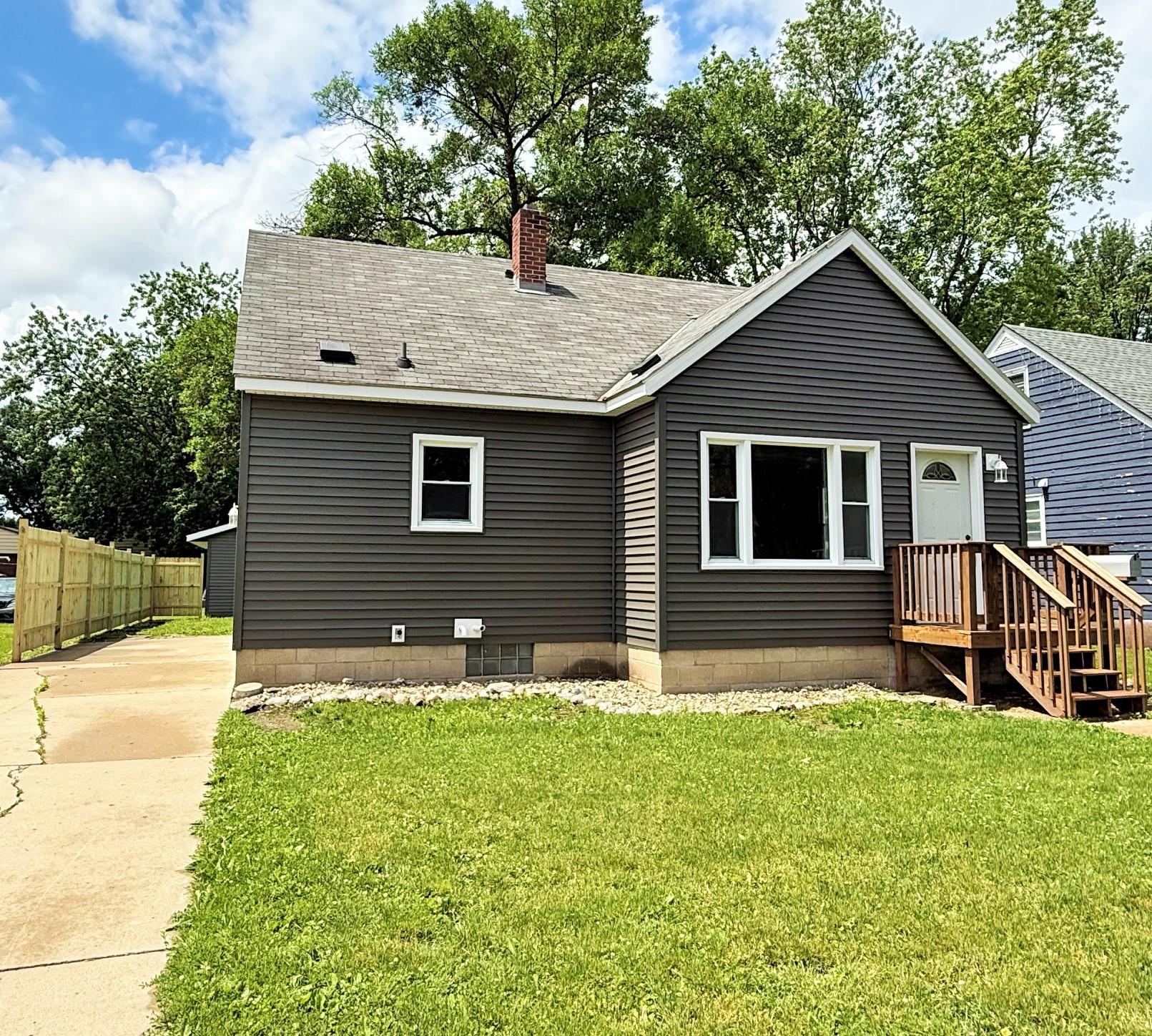 Homes for sale in Willmar, MN | 1004 6th St Sw, Willmar, MN 56201 | MLS# 7093843