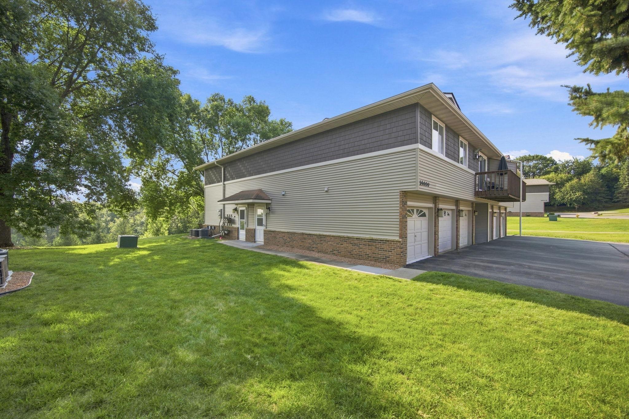 1st image of 14000 44th Pl N #2, Plymouth, MN 55446 | MLS# 7093868