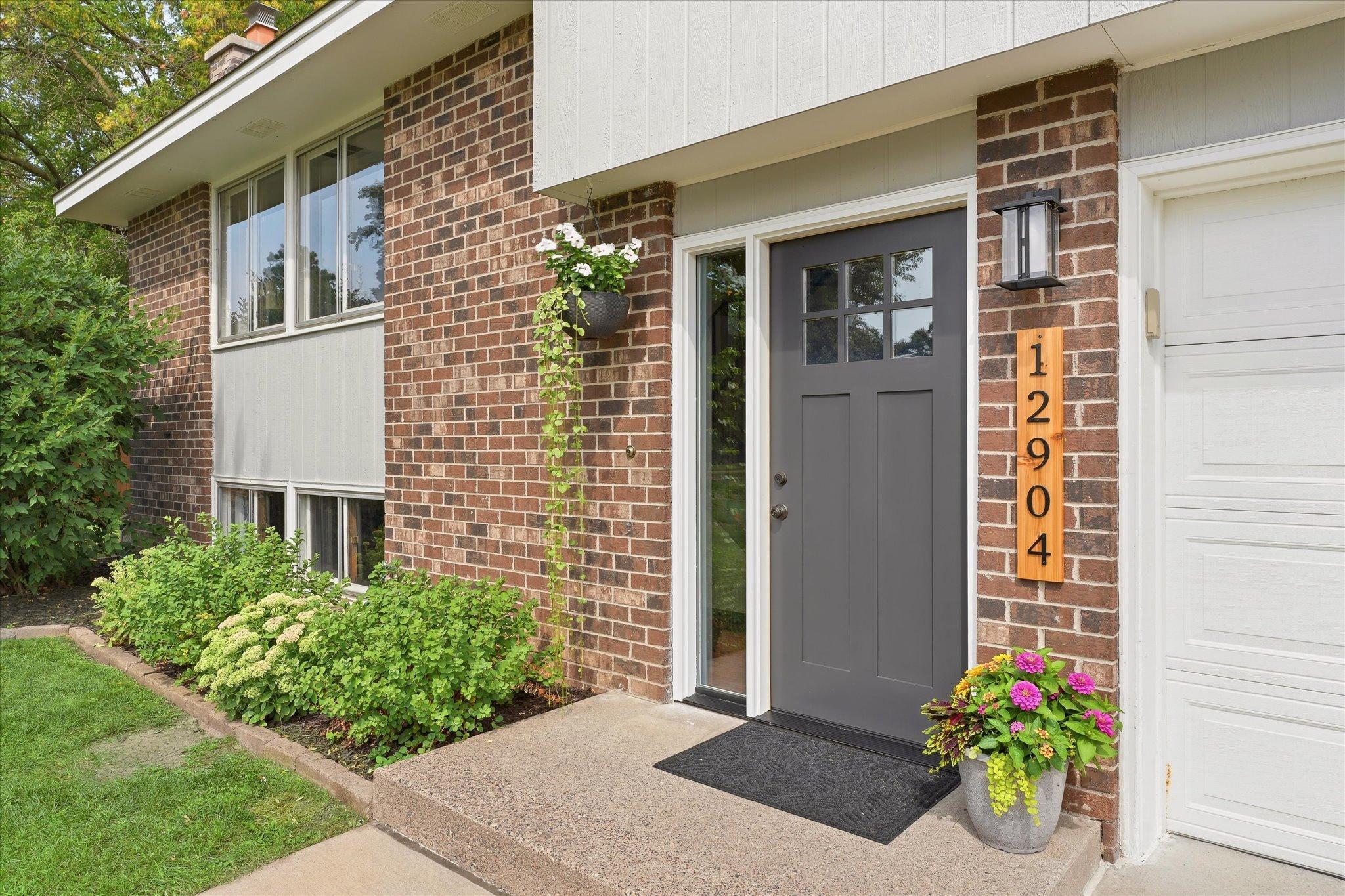 2nd image of 12904 Jackson Cir Ne, Minneapolis, MN 55434 | MLS# 7093890