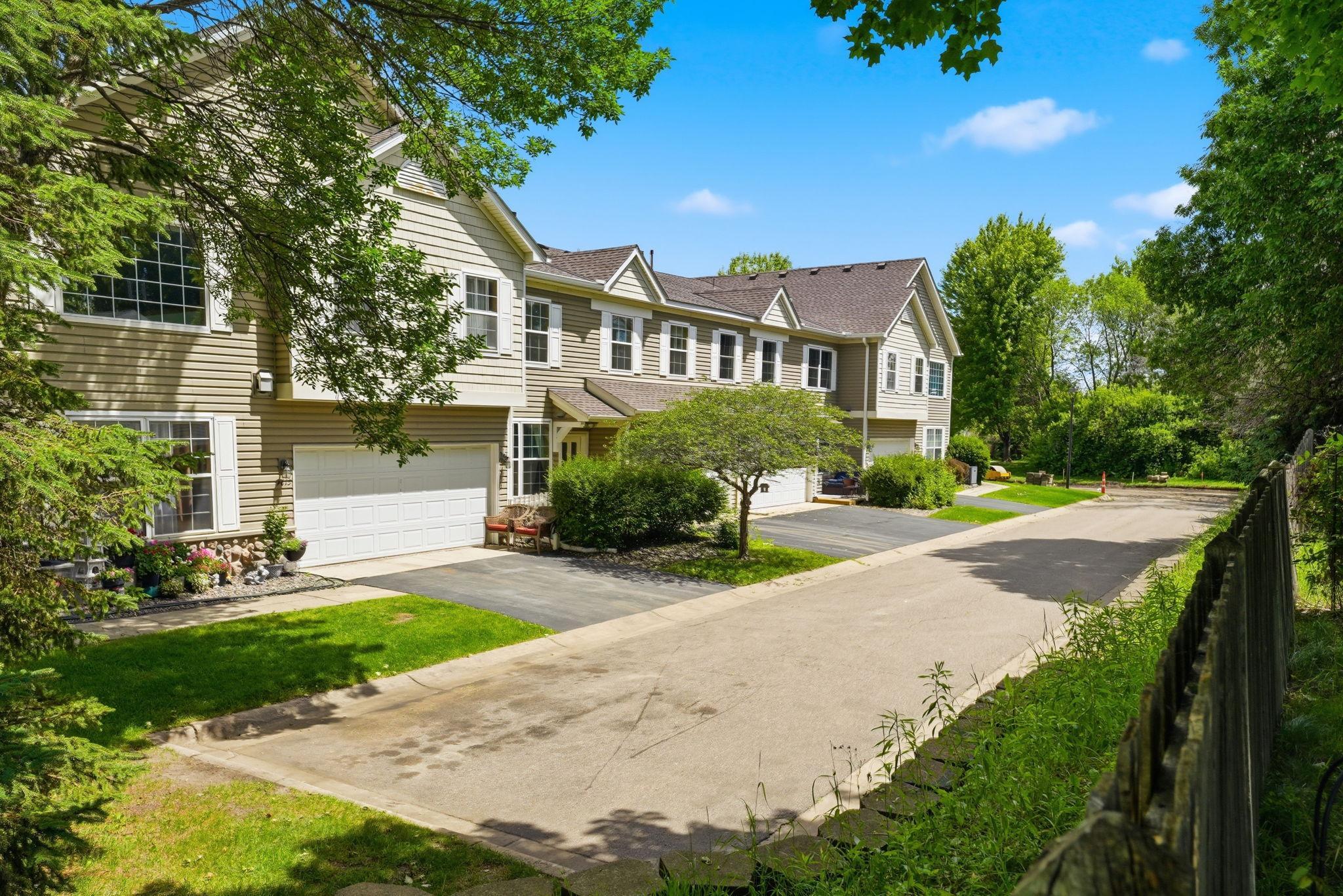 3rd image of 9617 Alvarado Ln N, Maple Grove, MN 55311 | MLS# 7093897