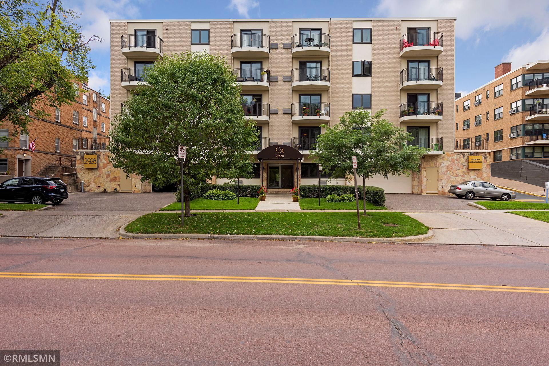 37th image of 2928 Dean Pkwy #2I, Minneapolis, MN 55416 | MLS# 7094002