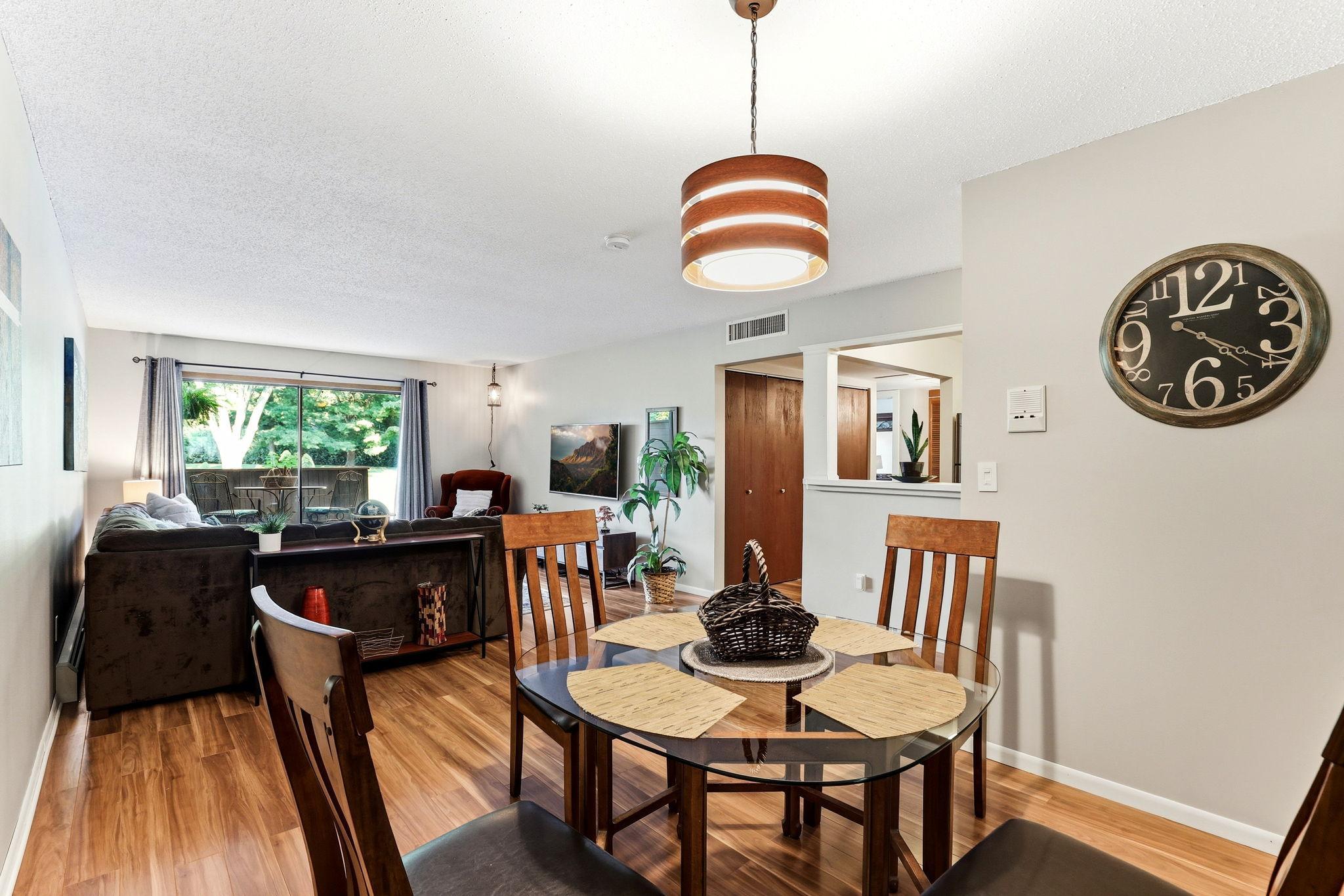4th image of 705 E Burnsville Pkwy #114, Burnsville, MN 55337 | MLS# 7094009