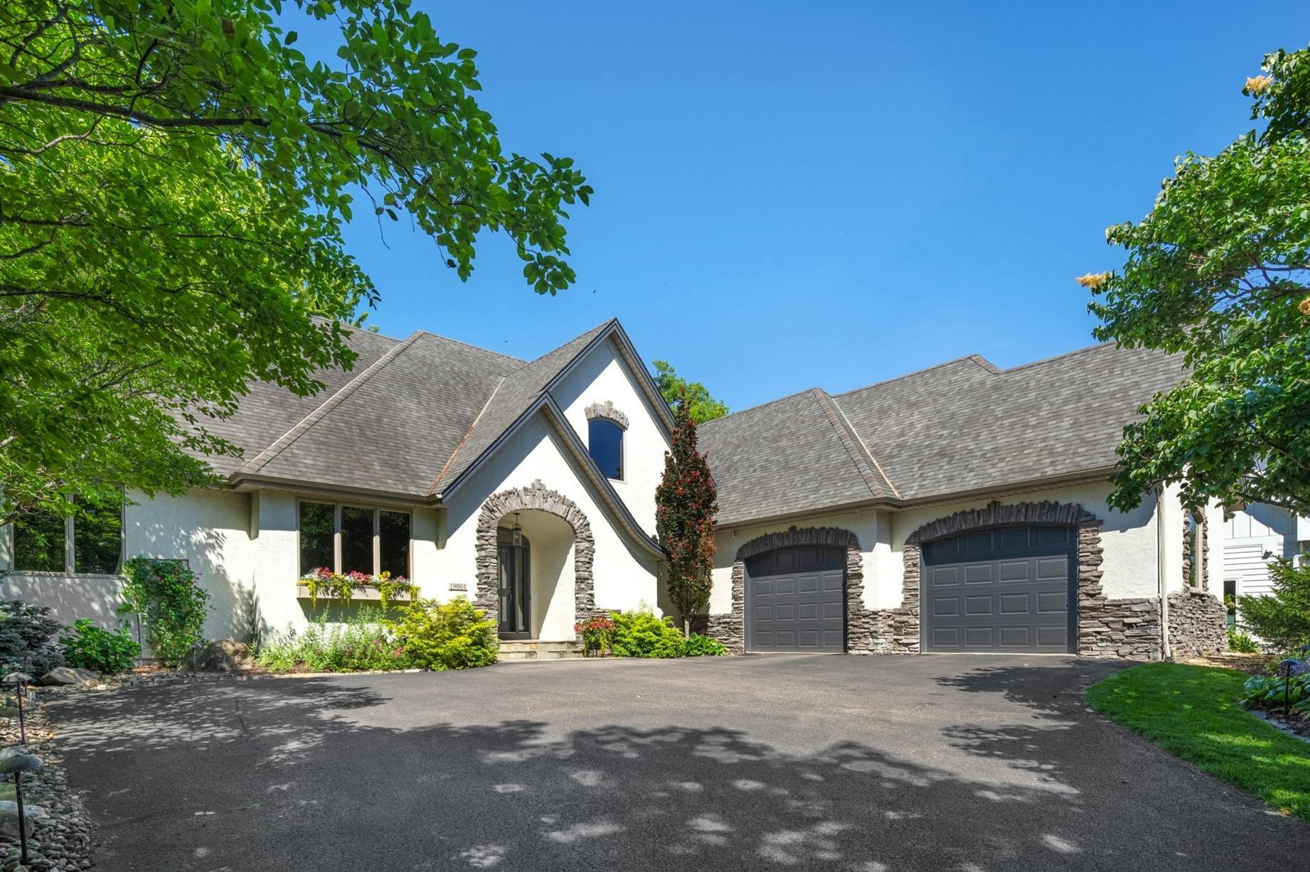 1st image of 19001 Orchard Trl, Lakeville, MN 55044 | MLS# 7094158