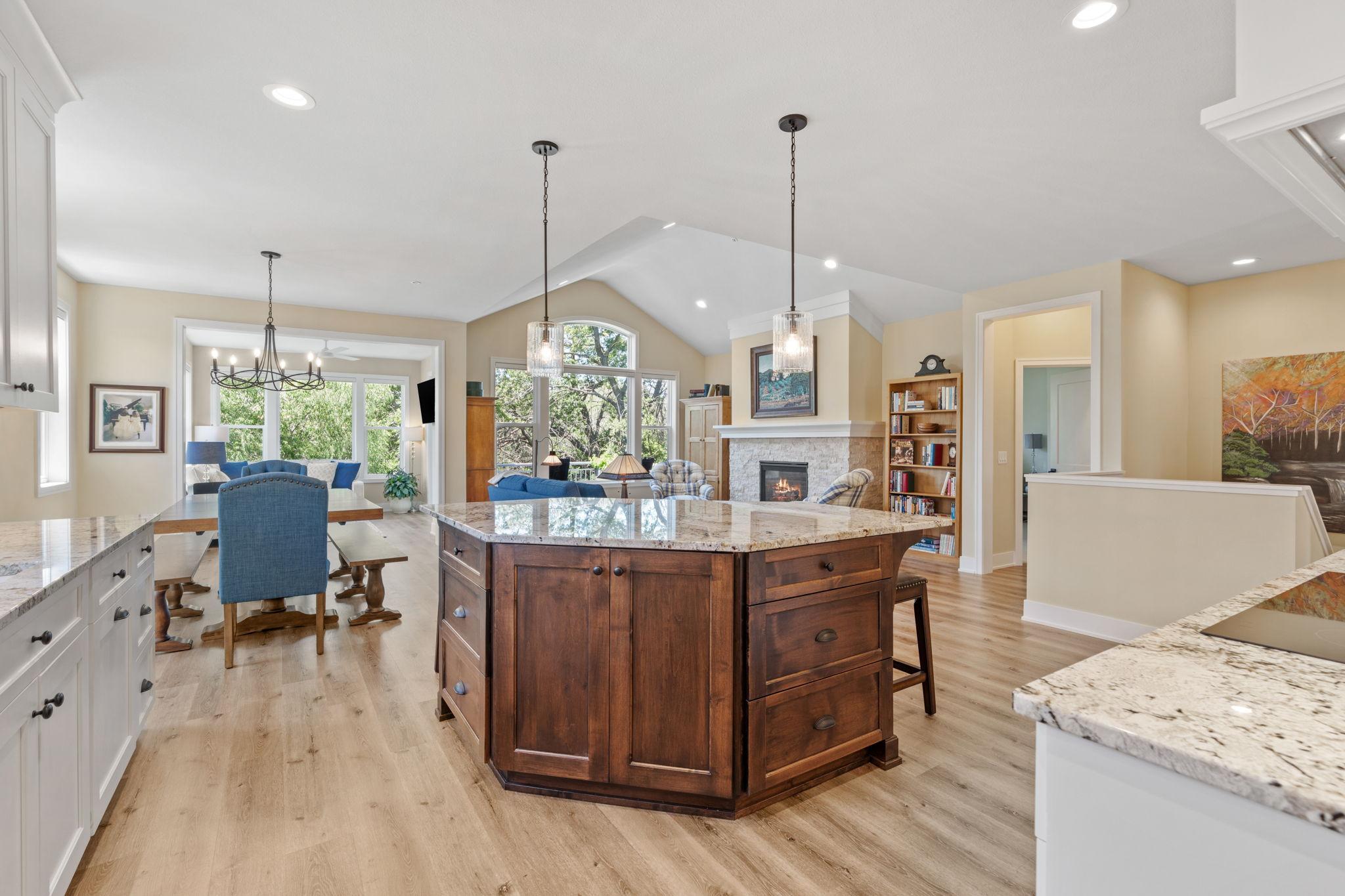 2nd image of 17091 Kerrick Ct, Lakeville, MN 55044 | MLS# 7094234