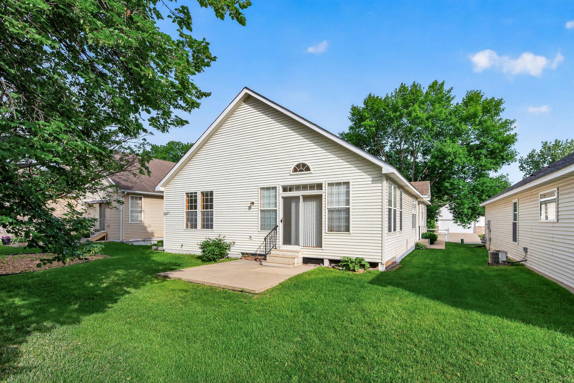 5th image of 442 Meadowood Ln, Burnsville, MN 55337 | MLS# 7094293