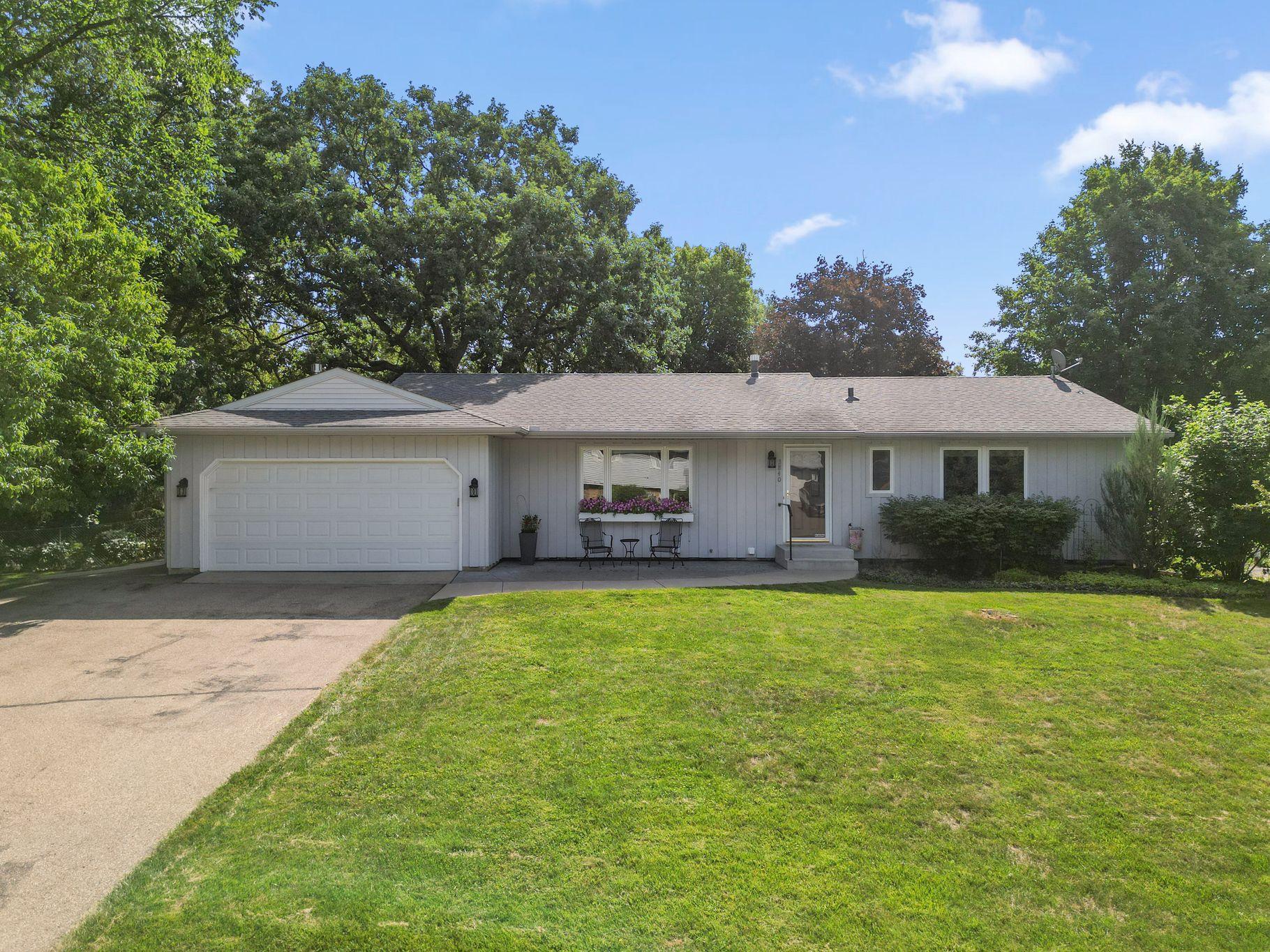 1st image of 3840 Riverton Ave, Saint Paul, MN 55122 | MLS# 7094987
